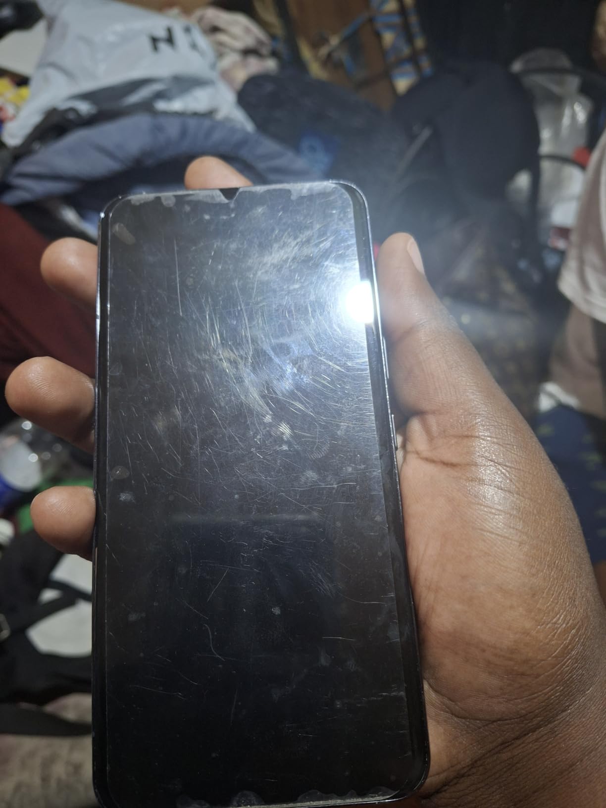 Samsung Galaxy S22 Smartphone, Factory Unlocked Android Cell Phone, 128GB, 8K Camera & Video, Brightest Display, Long Battery Life, Fast 4nm Processor, US Version, Phantom Black (Renewed) Customer Review Samsung Galaxy S22 Smartphone, Factory Unlocked Android Cell Phone, 128GB, 8K Camera & Video, Brightest Display, Long Battery Life, Fast 4nm Processor, US Version, Phantom Black (Renewed) - Customer Photo 2