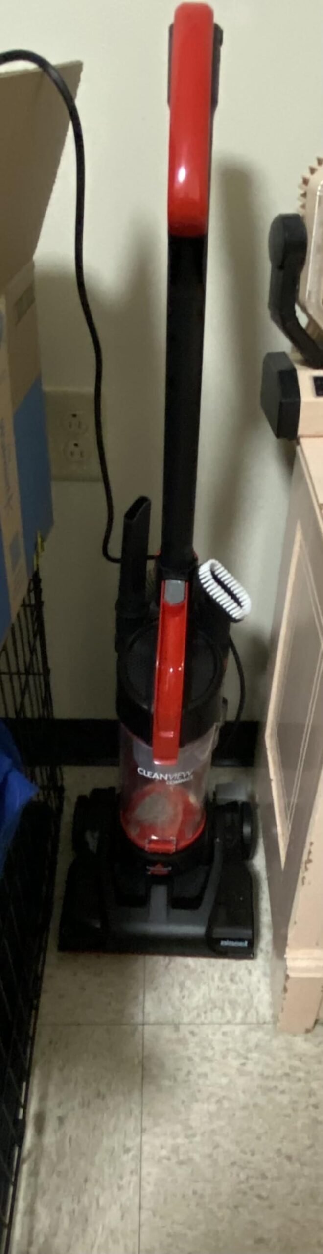 BISSELL CleanView Compact Upright Vacuum, Fits in Dorm Rooms & Apartments, Lightweight with Powerful Suction and Removable Extension Wand, 3508 - Customer Photo 2
