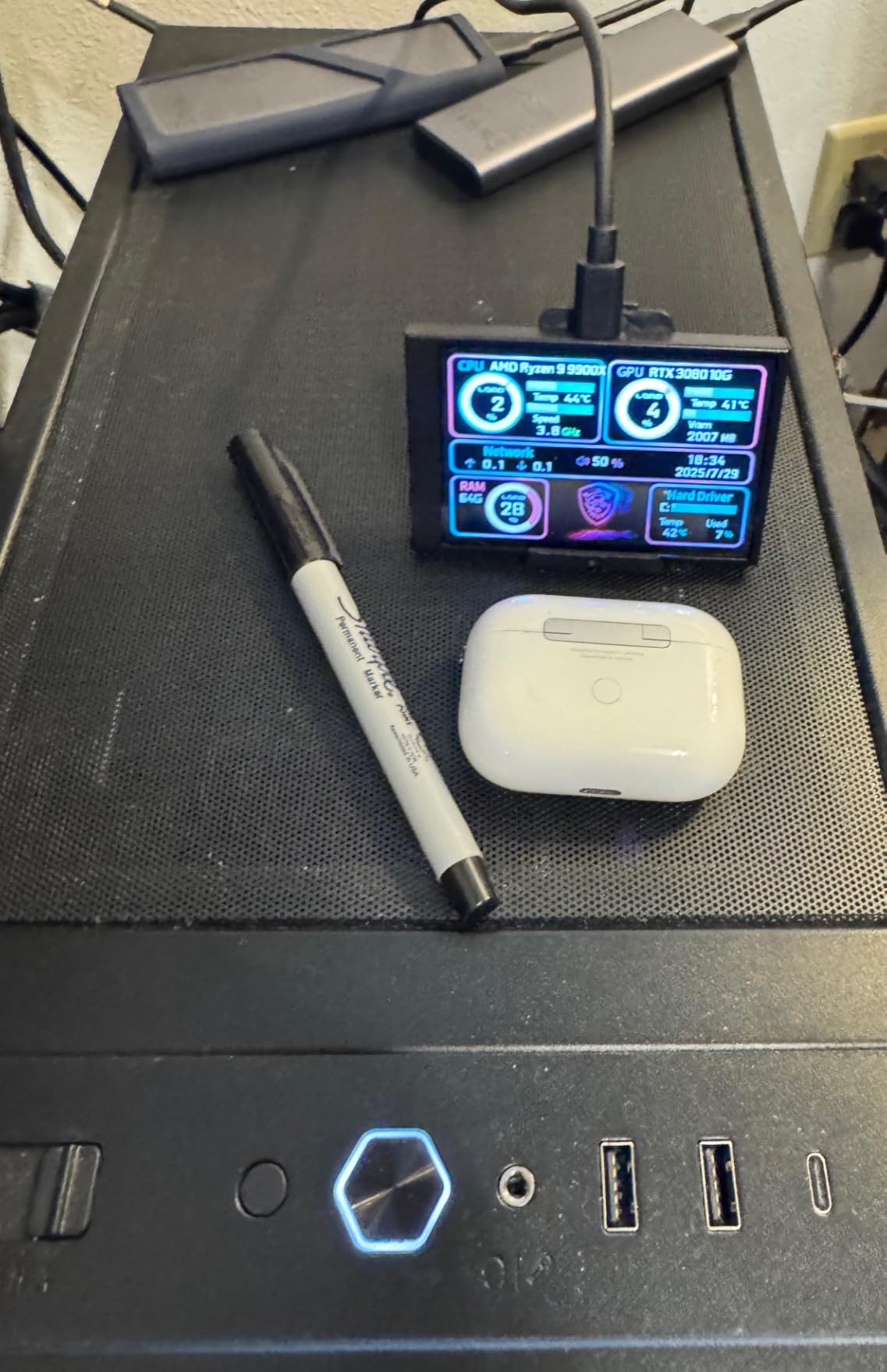 WOWNOVA English Version Computer Temp Monitor, ARGB PC Case Display, IPS USB Mini Screen, CPU RAM HDD Data Monitor - Customer Photo 1