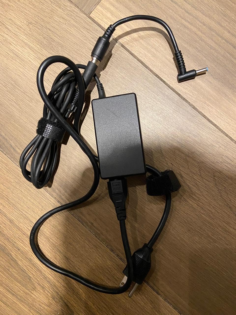 Dell Latitude 7420 FHD Laptop Notebook with Intel Core i7 11th Gen Processor (16GB Ram, 512GB SSD, WiFi, Bluetooth) Windows 11 Pro - Carbon Fiber (Renewed) - Customer Photo 5