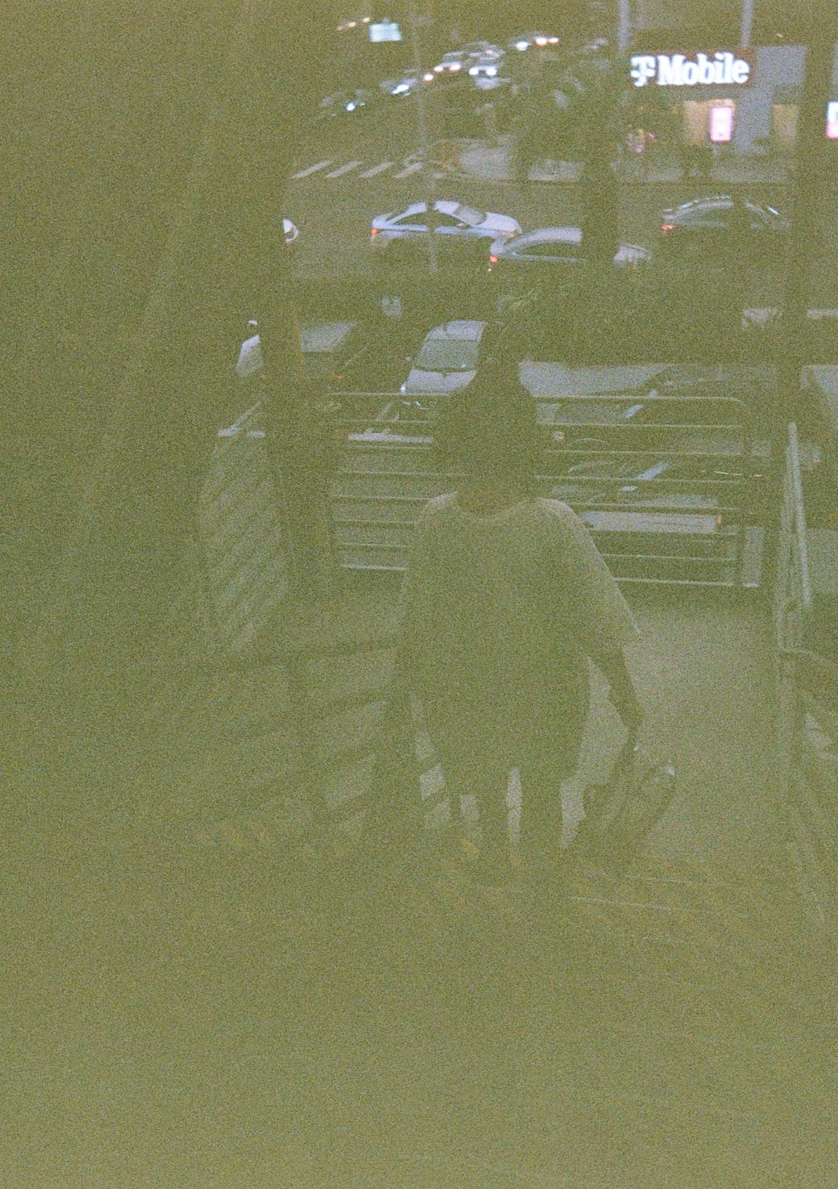 KODAK EKTAR H35 Half Frame Film Camera, 35mm, Reusable, Focus-Free, Lightweight, Easy-to-Use (Sage) (Film & AAA Battery are not Included) Customer Review KODAK EKTAR H35 Half Frame Film Camera, 35mm, Reusable, Focus-Free, Lightweight, Easy-to-Use (Sage) (Film & AAA Battery are not Included) - Customer Photo 2