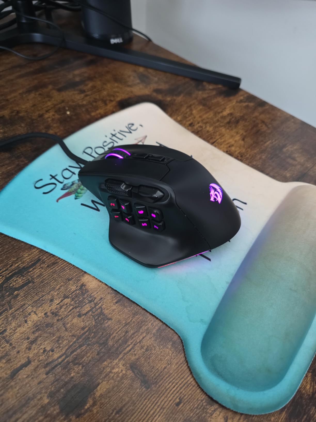 Redragon M811 Aatrox MMO Gaming Mouse, 15 Programmable Buttons Wired RGB Mouse w/Ergonomic Natural Grip Build, 10 Side Macro Keys, Software Supports DIY Keybinds & Backlit Customer Review Redragon M811 Aatrox MMO Gaming Mouse, 15 Programmable Buttons Wired RGB Mouse w/Ergonomic Natural Grip Build, 10 Side Macro Keys, Software Supports DIY Keybinds & Backlit - Customer Photo 1