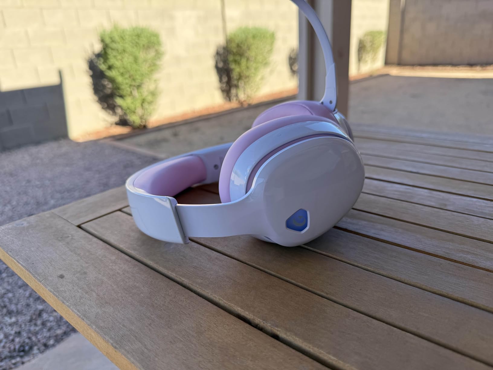 Gtheos 2.4GHz Wireless Gaming Headset for PS5, PS4 Fortnite & Call of Duty/FPS Gamers, PC, Nintendo Switch, Bluetooth 5.3 Gaming Headphones with Noise Canceling Mic, Stereo Sound, 40+Hr Battery -White - Customer Photo 1