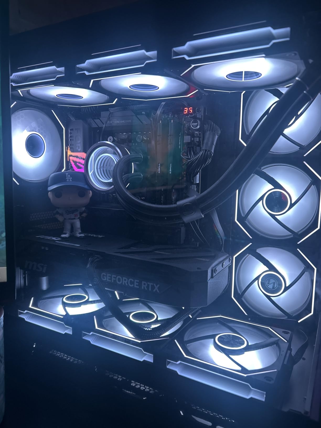 Lian Li UNL Fan SL-Infinity 120-Triple Pack-ARGB Fan (Non-Wireless) -Infinity Mirror-Daisy-Chain Design. Customizable Lighting Effects-One Cable Connection-with Controller-Black-UF-SLIN120-3B Customer Review Lian Li UNL Fan SL-Infinity 120-Triple Pack-ARGB Fan (Non-Wireless) -Infinity Mirror-Daisy-Chain Design. Customizable Lighting Effects-One Cable Connection-with Controller-Black-UF-SLIN120-3B - Customer Photo 1