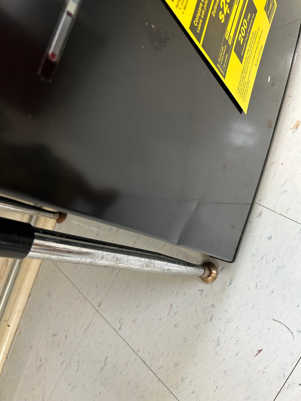 Frestec 1.7 Cu.Ft Mini Fridge with Freezer,Mini Fridge for Bedroom,Small Refrigerator,Dorm Refrigerators with Freezer,Compact Refrigerator for Office,Apartment,Dorm,Bedroom (Black) - Customer Photo 2