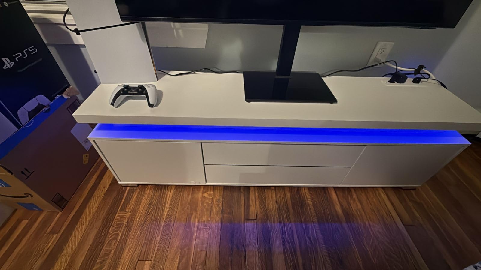 Rolanstar TV Stand with LED Lights & Power Outlet, Modern Entertainment Center for 32/43/50/55/65 Inchs TVs, Table, Universal Gaming Media Stand Storage Cabinet and Large Storage, White - Customer Photo 1