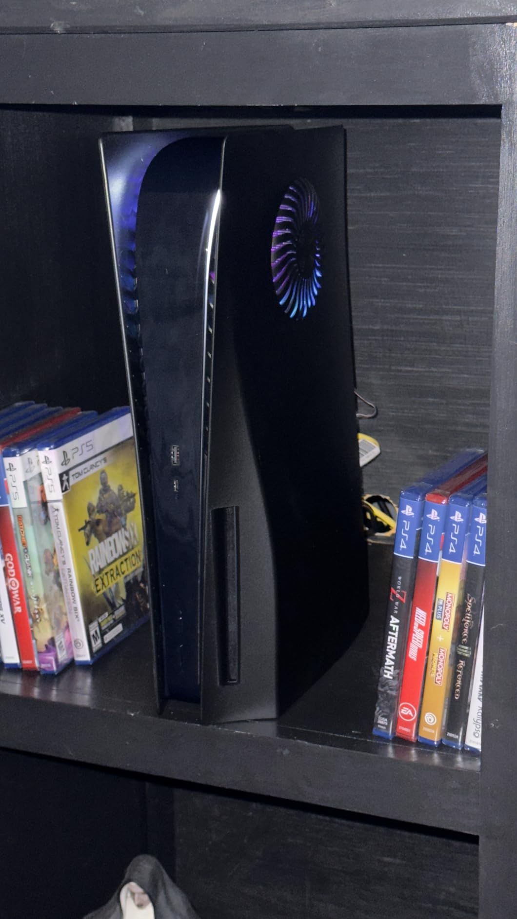 Faceplate with RGB Light Strip for PS5 and Dust Filter for Cooling Vents DOBEWINGDELOU 400+ Effects LED Light Ring Console Cover for Disc Edition DIY Decoration Kit Accessories Black - Customer Photo 1