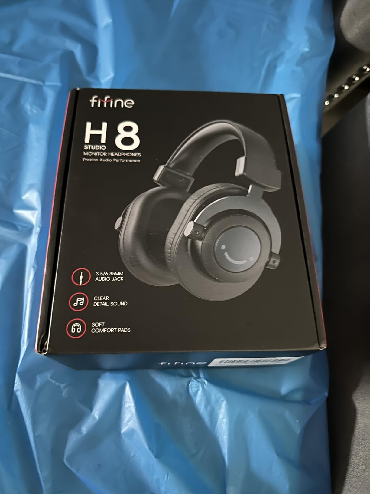 FIFINE Studio Monitor Headphones for Recording, Over Ear Headphones with 50mm Driver, Wired Headset with Detachable Cables 3.5mm or 6.35mm Jack, Black, on PC/Mixer/Amplifier-H8 - Customer Photo 5