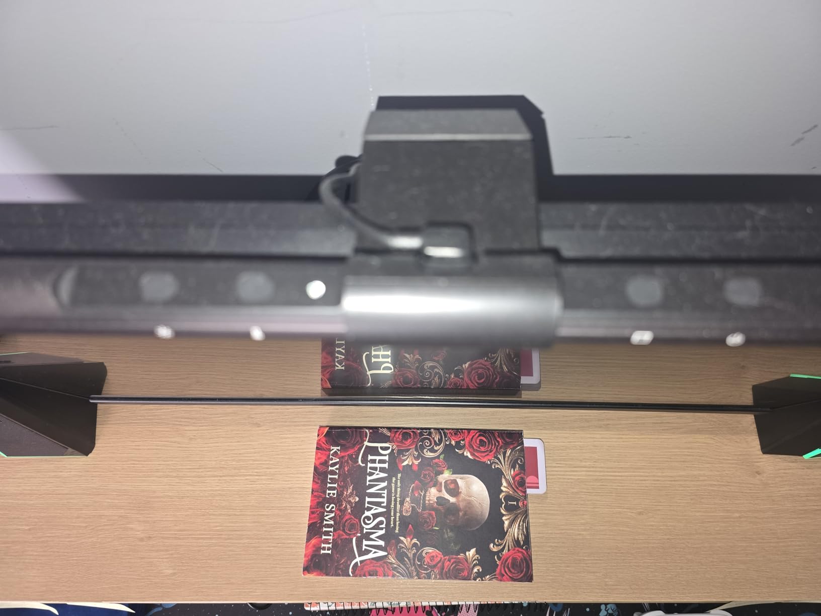 Quntis Monitor Light Bar PRO+ with Remote Control, Fit for Curved/Flat Monitor, Eye-Care USB Computer Lamp Dimmable Screen Light Bar with Auto-Dimming, No Glare Home Office Gaming Desk Lamp - Customer Photo 2