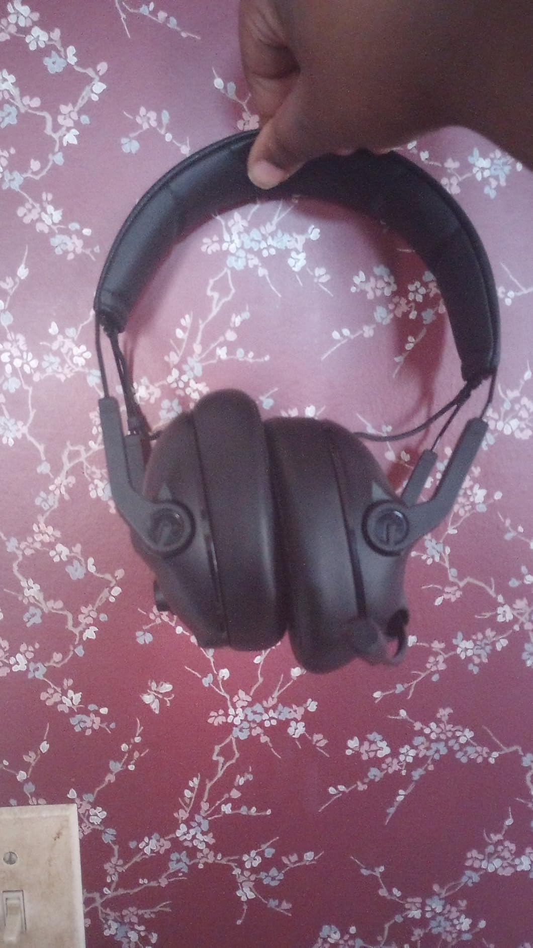 SENZER SG500 Surround Sound Pro Gaming Headset with Noise Cancelling Microphone - Soft Memory Foam Padding - Portable Foldable Headphones for PC, PS4, PS5, Xbox One, Switch - Red&Blue Customer Review SENZER SG500 Surround Sound Pro Gaming Headset with Noise Cancelling Microphone - Soft Memory Foam Padding - Portable Foldable Headphones for PC, PS4, PS5, Xbox One, Switch - Red&Blue - Customer Photo 3