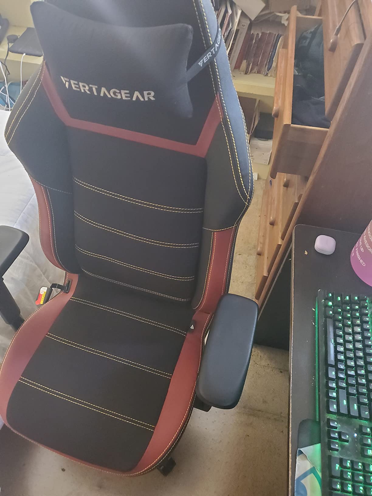 VERTAGEAR PL6800 Ergonomic Big & Tall Gaming Chair Featuring ContourMax Lumbar & VertaAir Seat Systems - Black/White - Customer Photo 3