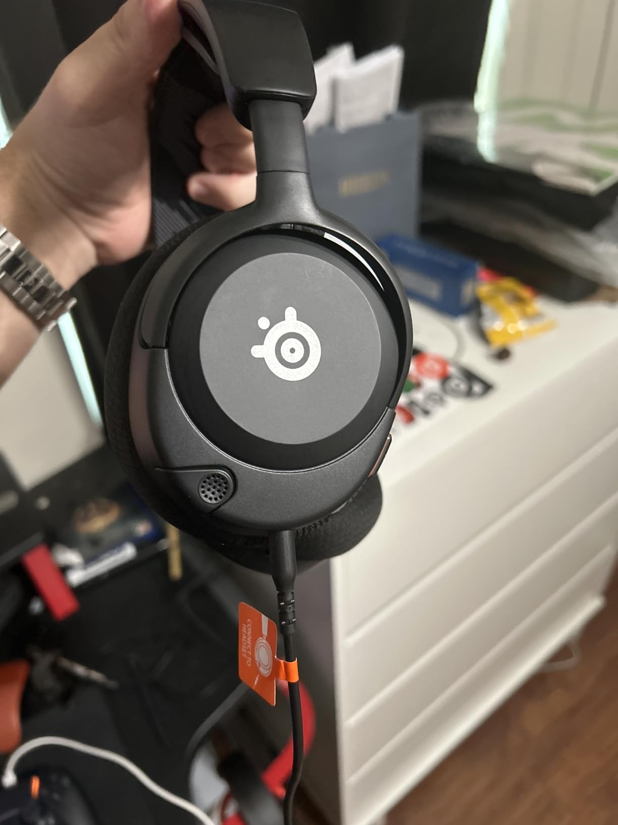 SteelSeries Arctis Nova 1 Multi-System Gaming Headset — Hi-Fi Drivers — 360° Spatial Audio — Comfort Design — Durable — Ultra Lightweight — Noise-Cancelling Mic — PC, PS5/PS4, Switch, Xbox - Black Customer Review SteelSeries Arctis Nova 1 Multi-System Gaming Headset — Hi-Fi Drivers — 360° Spatial Audio — Comfort Design — Durable — Ultra Lightweight — Noise-Cancelling Mic — PC, PS5/PS4, Switch, Xbox - Black - Customer Photo 3