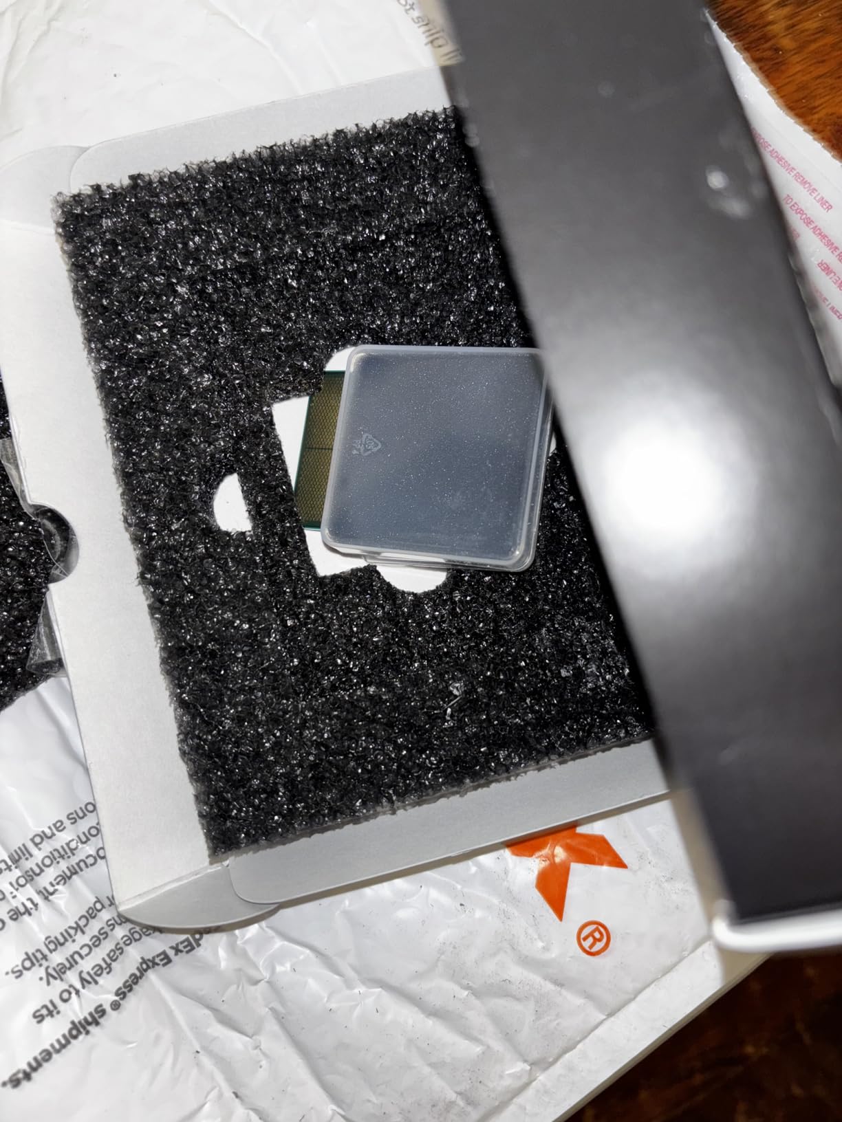 AMD Ryzen 9 7950X 16-Core, 32-Thread Unlocked Desktop Processor - Customer Photo 2