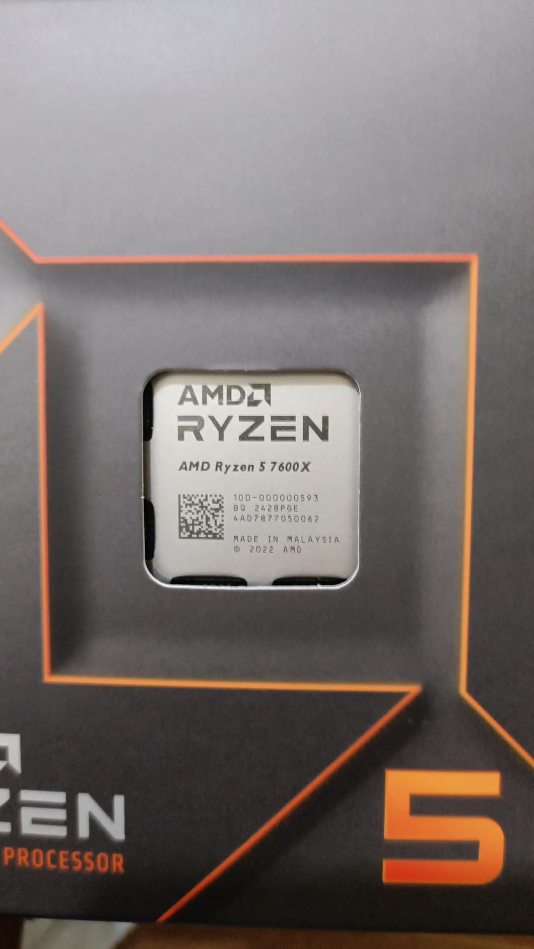 AMD Ryzen 5 7600X 6-Core, 12-Thread Unlocked Desktop Processor - Customer Photo 2