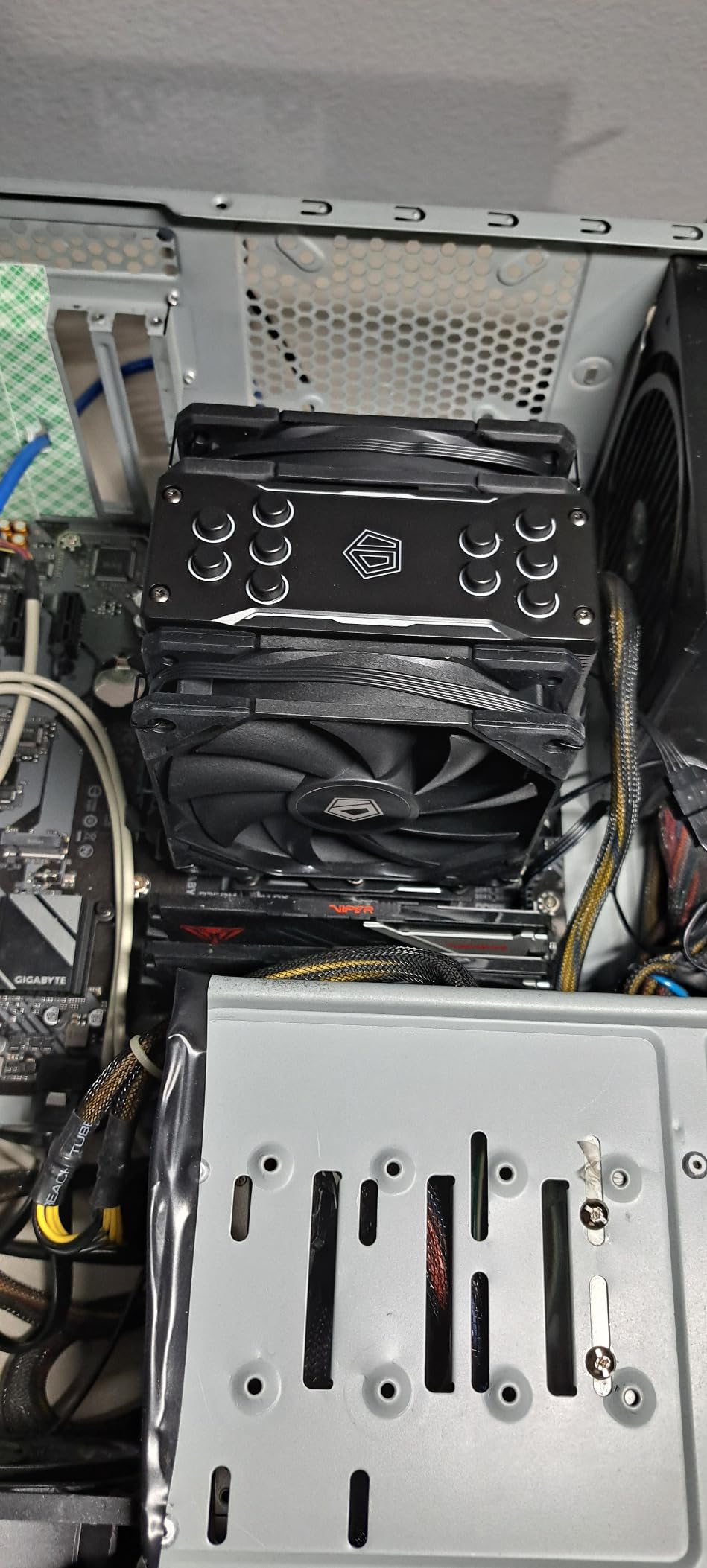 ID-COOLING SE-224-XTS CPU Cooler 4 Heatpipes CPU Air Cooler 120mm PWM Fan CPU Fan for Intel LGA1700/115X/1200; AMD AM4/AM5 Customer Review ID-COOLING SE-224-XTS CPU Cooler 4 Heatpipes CPU Air Cooler 120mm PWM Fan CPU Fan for Intel LGA1700/115X/1200; AMD AM4/AM5 - Customer Photo 5