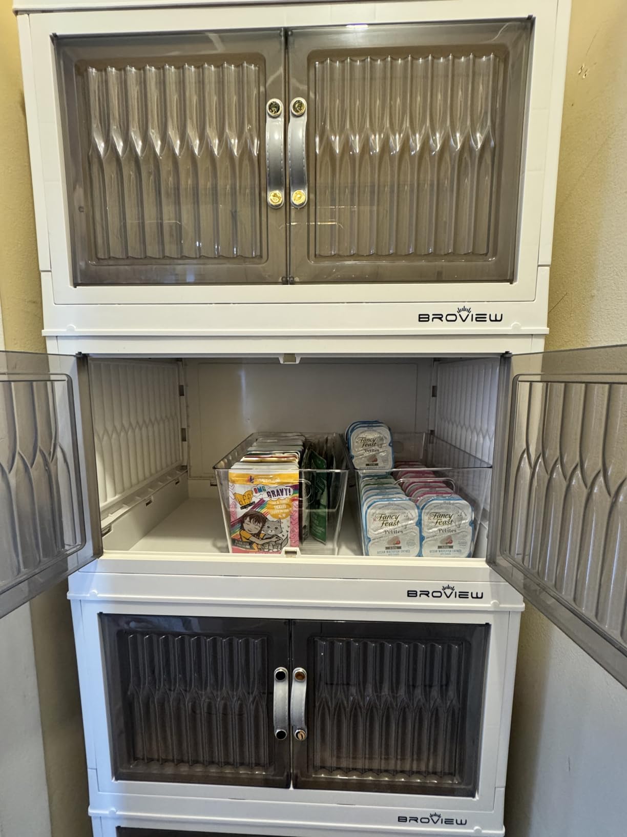 Vtopmart 6 Pack Clear Stackable Storage Bins with Lids, Large Plastic Containers with Handle for Pantry Organizer and Storage,Perfect for Bathroom,Cabinet,Kitchen,Fridge,Closet Organization - Customer Photo 1