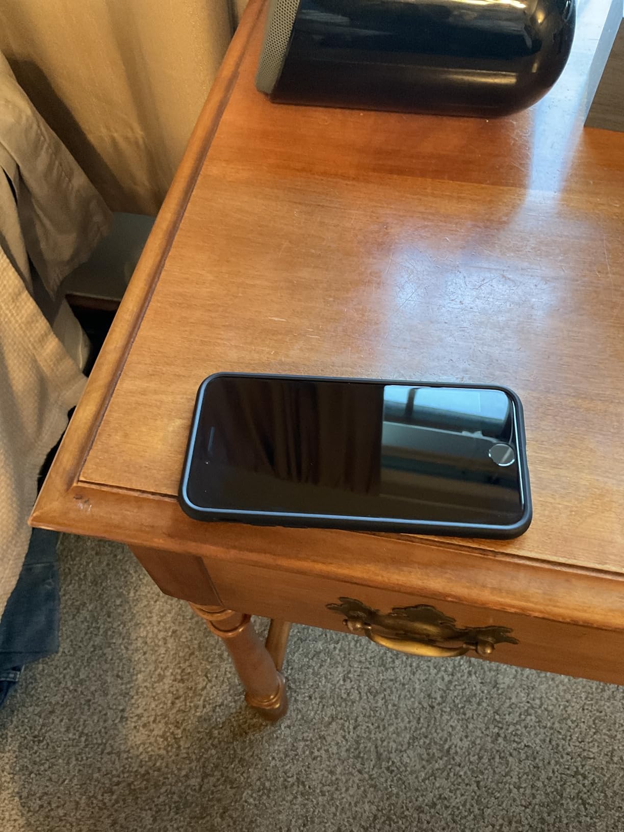 Apple iPhone SE 3rd Gen, 64GB, RED - Unlocked (Renewed) Customer Review Apple iPhone SE 3rd Gen, 64GB, RED - Unlocked (Renewed) - Customer Photo 2