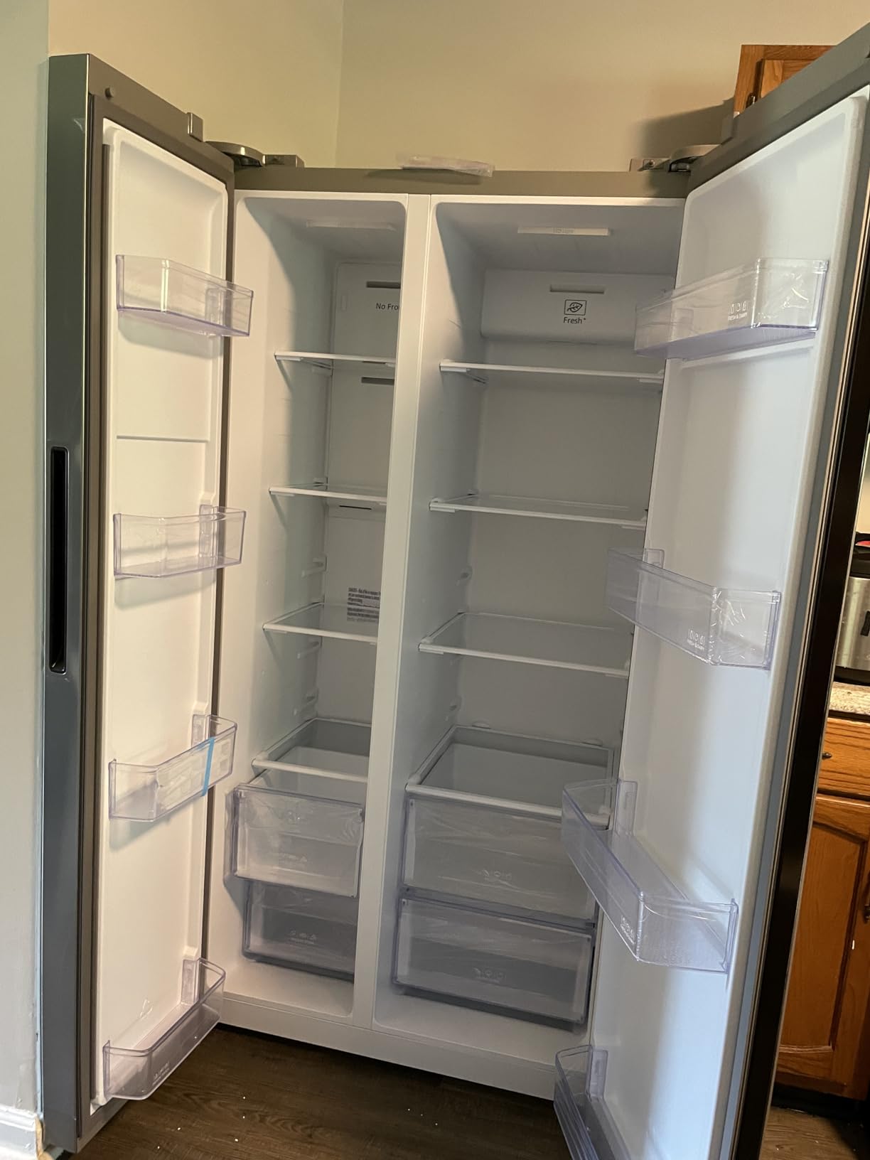 Hamilton Beach HBF2064 20.6 cu ft Counter Depth Full Size Refrigerator, Side Doors, Stainless Customer Review Hamilton Beach HBF2064 20.6 cu ft Counter Depth Full Size Refrigerator, Side Doors, Stainless - Customer Photo 4