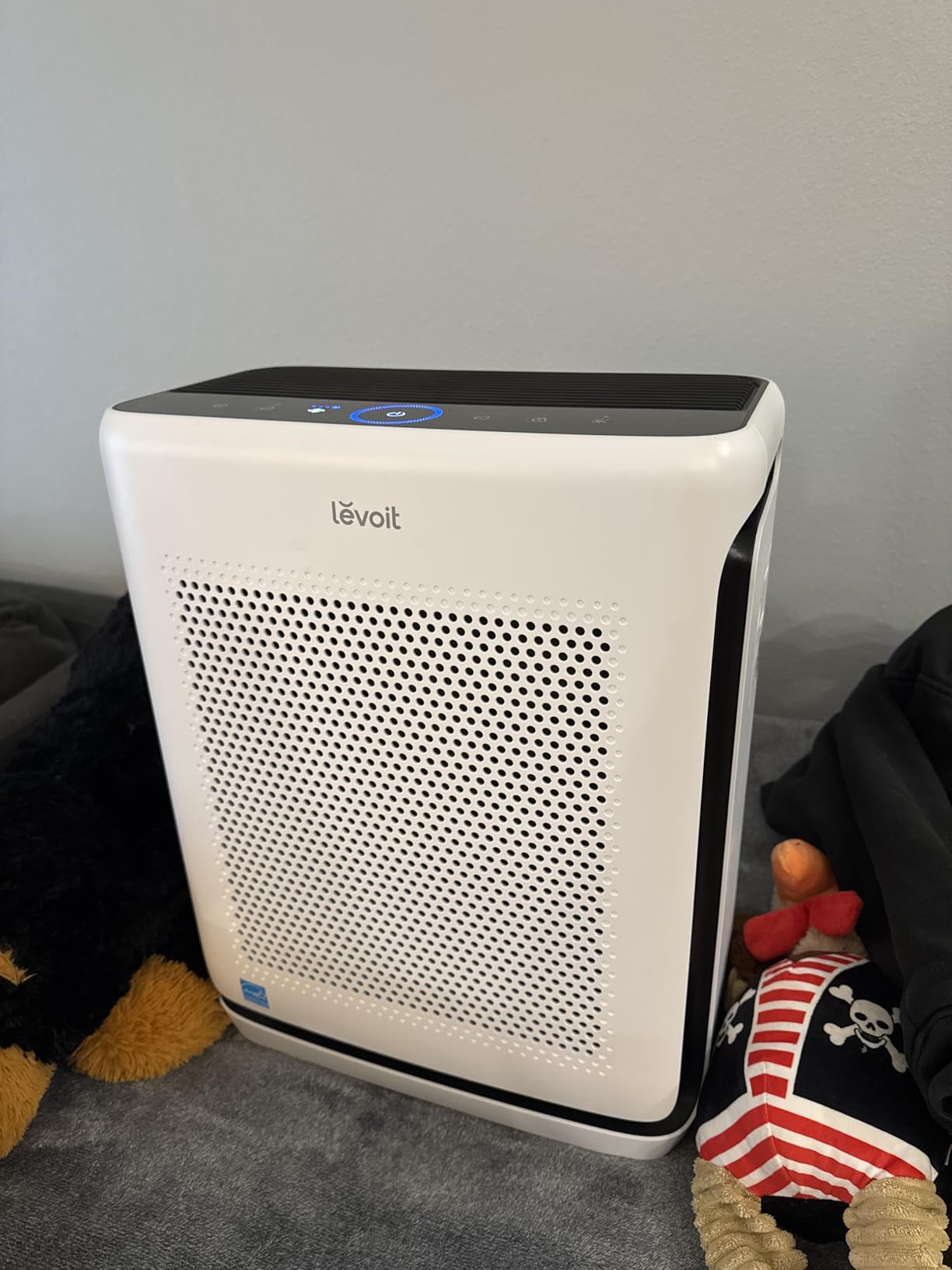 LEVOIT Air Purifiers for Home Large Room Up to 1875 Ft² with Washable Pre-Filter, AHAM VERIFIDE, Air Quality Monitor, HEPA Sleep Mode for Allergies, Pet Hair in Bedroom, Vital 200S-P, White - Customer Photo 2