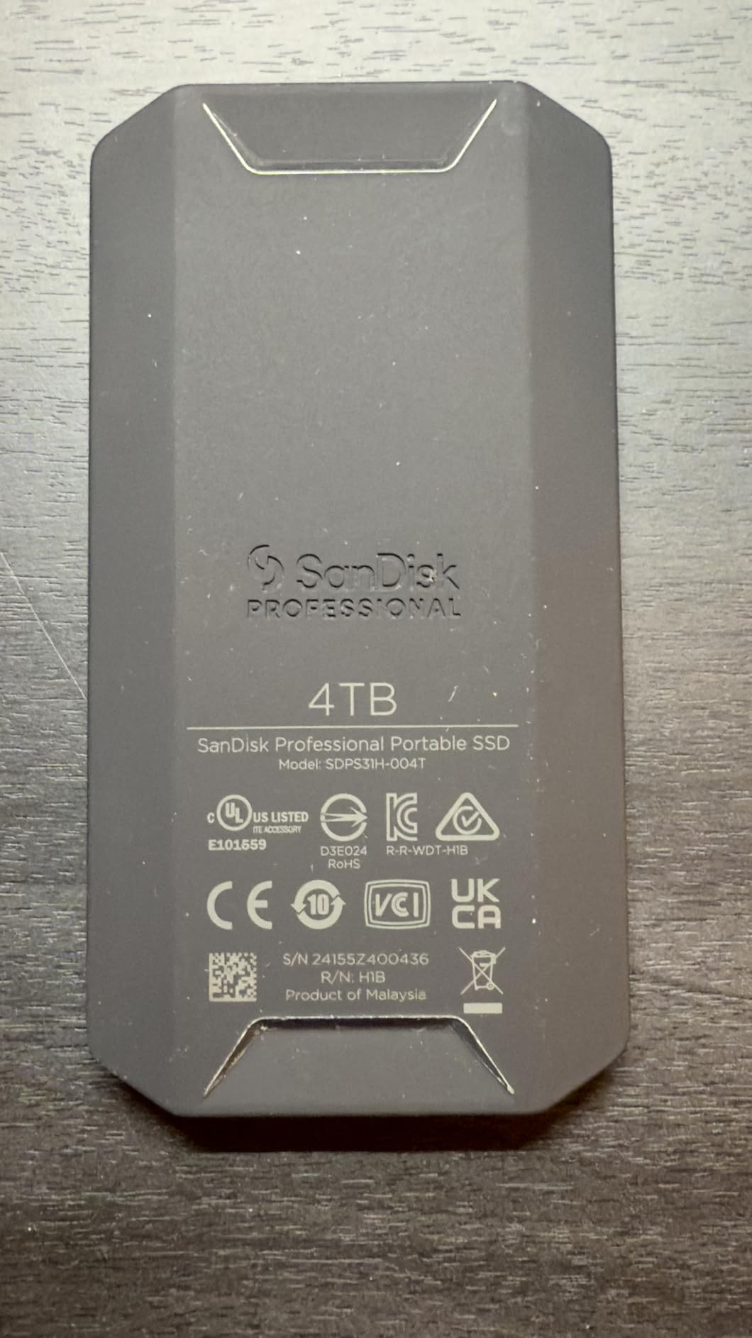 SanDisk Professional 1TB PRO-G40 SSD - Up to 3000MB/s, Thunderbolt 3 (40Gbps), USB-C (10Gbps), IP68 dust/Water Resistance, External Solid State Drive - SDPS31H-001T-GBCND - Customer Photo 3