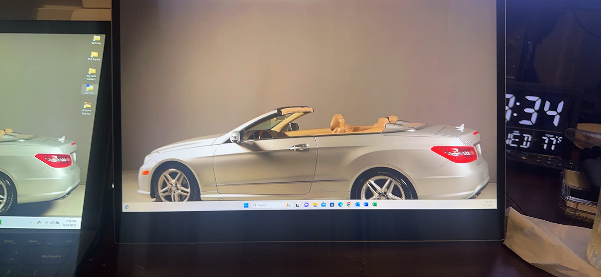 OLED Portable Touchscreen Monitor, 13.3