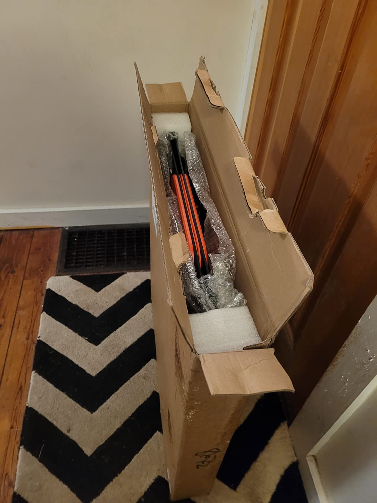 ALLWEI 200W Portable Solar Panel for 1200W 2400W Power Station Solar Generator, Folded 3-in-1 Outputs 18V Solar Charger with Adjustable Kickstand for RV Camping Home - Customer Photo 2