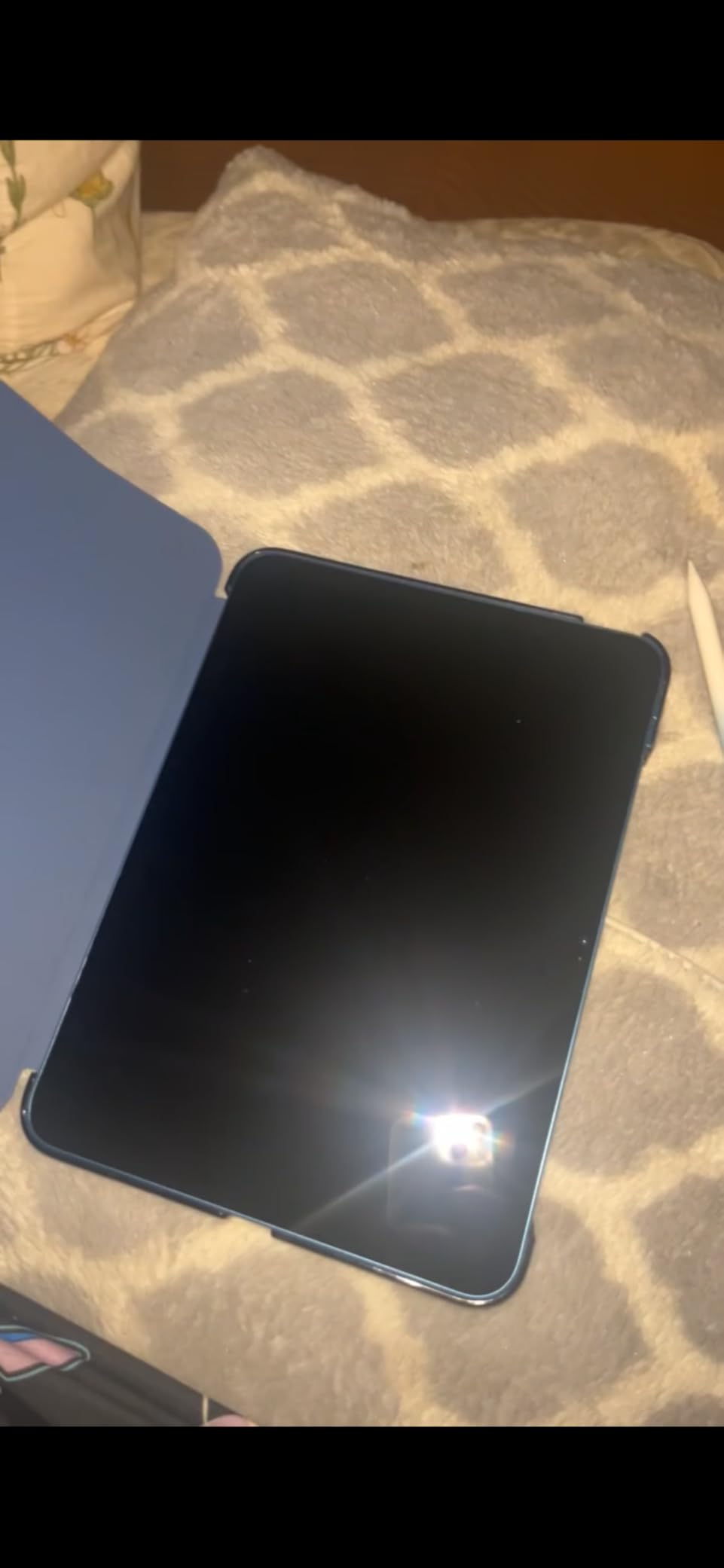 Apple iPad (10th Generation): with A14 Bionic chip, 10.9-inch Liquid Retina Display, 64GB, Wi-Fi 6, 12MP front/12MP Back Camera, Touch ID, All-Day Battery Life – Blue - Customer Photo 1