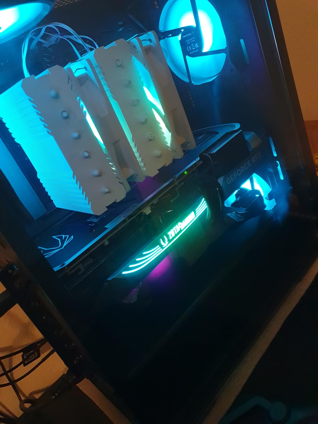 ZOTAC Gaming GeForce RTX 4080 16GB Trinity OC GDDR6X 256-bit 22.4 Gbps PCIE 4.0 Graphics Card, IceStorm 2.0 Advanced Cooling, Spectra 2.0 RGB Lighting, ZT-D40810J-10P - Customer Photo 2