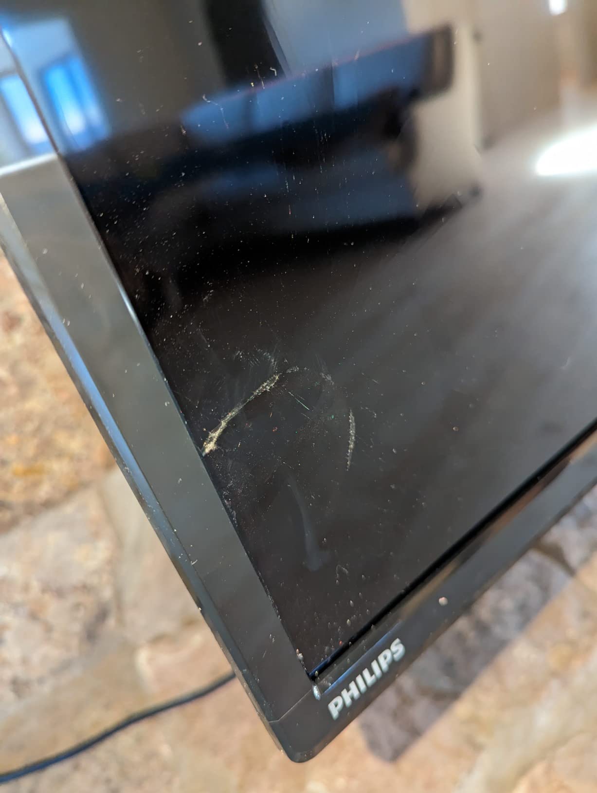 Philips 55-Inch 4K UHD LED Android Smart TV with Voice Remote, HDR10, Google Assistant and Chromecast Built-in Customer Review Philips 55-Inch 4K UHD LED Android Smart TV with Voice Remote, HDR10, Google Assistant and Chromecast Built-in - Customer Photo 1