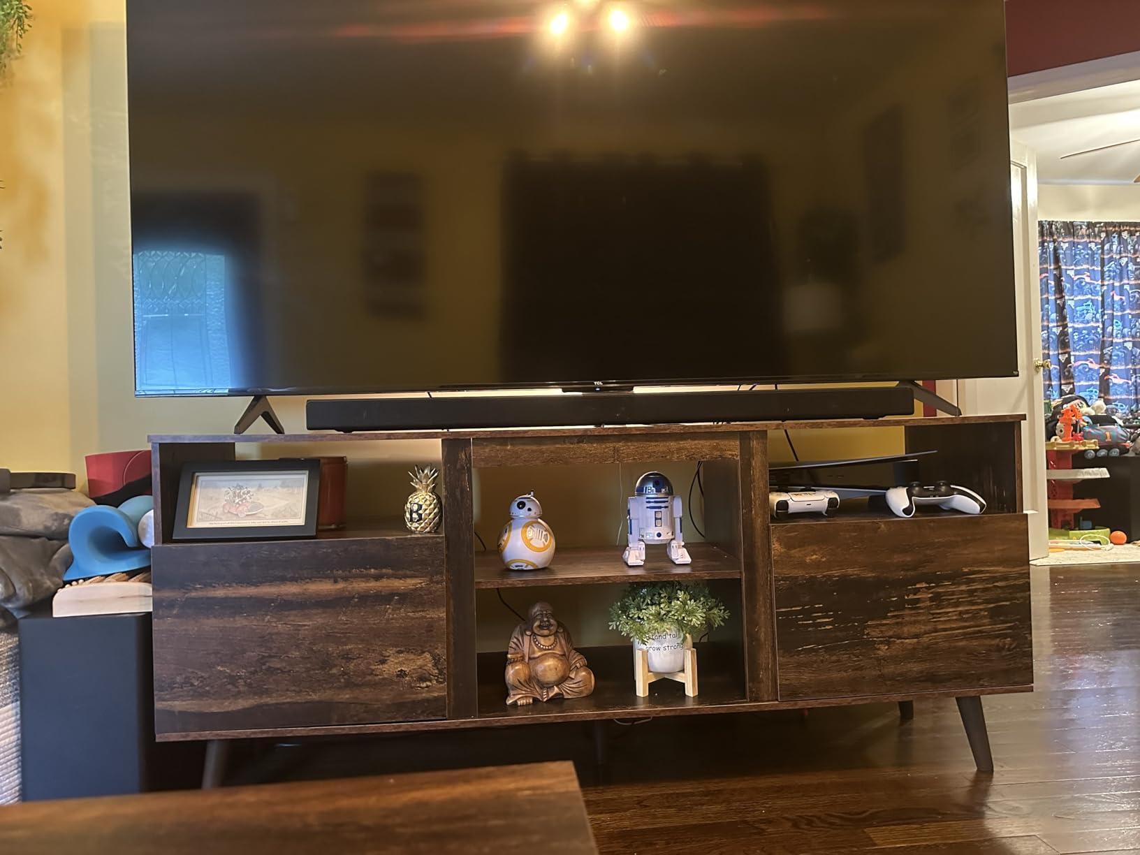 WLIVE TV Stand for 65 Inch TV, 58 inch Entertainment Center with 2 Storage Cabinets, Media Console for Living Room, Bedroom and Office, Retro Brown - Customer Photo 2