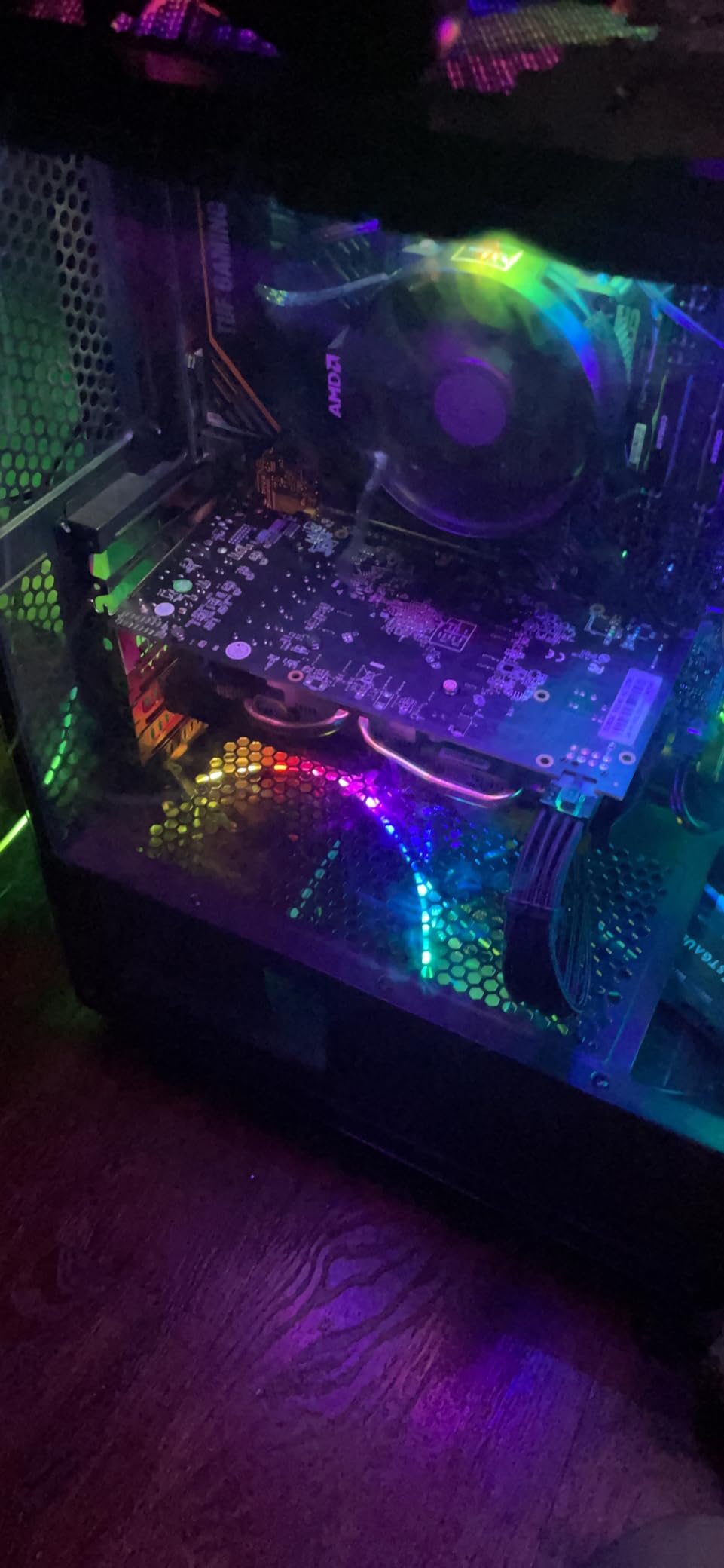 Radeon RX 580 8GB Graphics Card, GDDR5 256bit 2048SP VR Ready DisplayPort HDMI Video Card for Gaming (RX 580 8GB) Customer Review Radeon RX 580 8GB Graphics Card, GDDR5 256bit 2048SP VR Ready DisplayPort HDMI Video Card for Gaming (RX 580 8GB) - Customer Photo 1