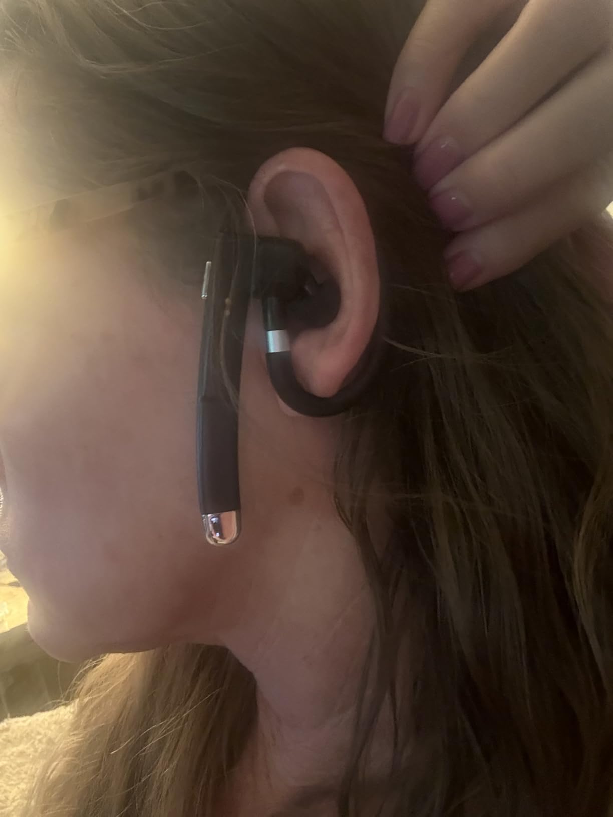 Bluetooth Headset V5.3,100 Hrs Talk Time Single-Ear Earphone, CVC8.0 Noise Cancelling Wireless Earbud, Business Earbud with 500 mAh Charging Case, Hands-Free Earpiece for Trucker/Home/Office Work - Customer Photo 1