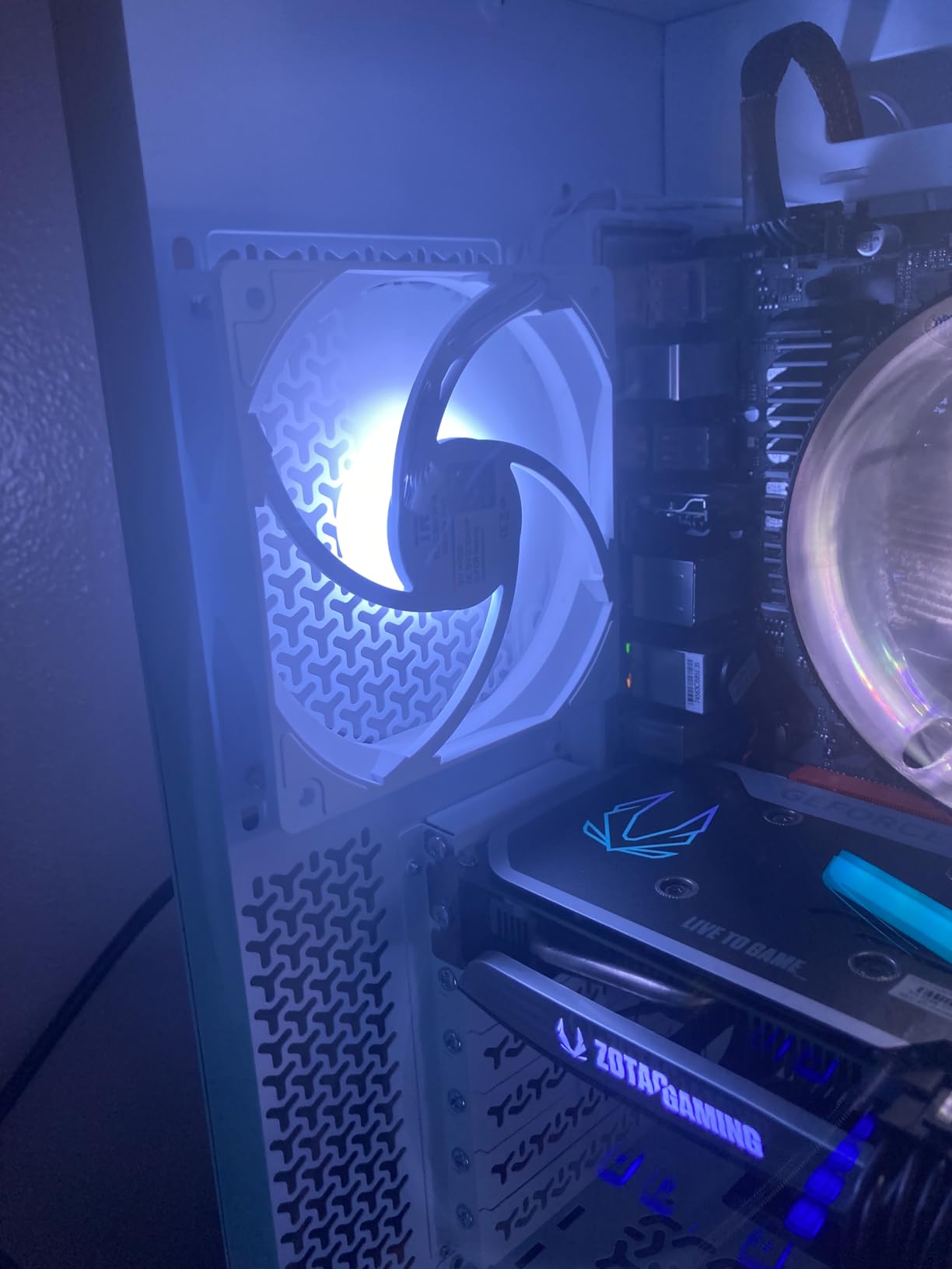 Thermalright TL-C12C-S CPU Fan 120mm ARGB Case Cooler Fan, 4pin PWM Silent Computer Fan with S-FDB Bearing Included, up to 1550RPM Cooling Fan - Customer Photo 4