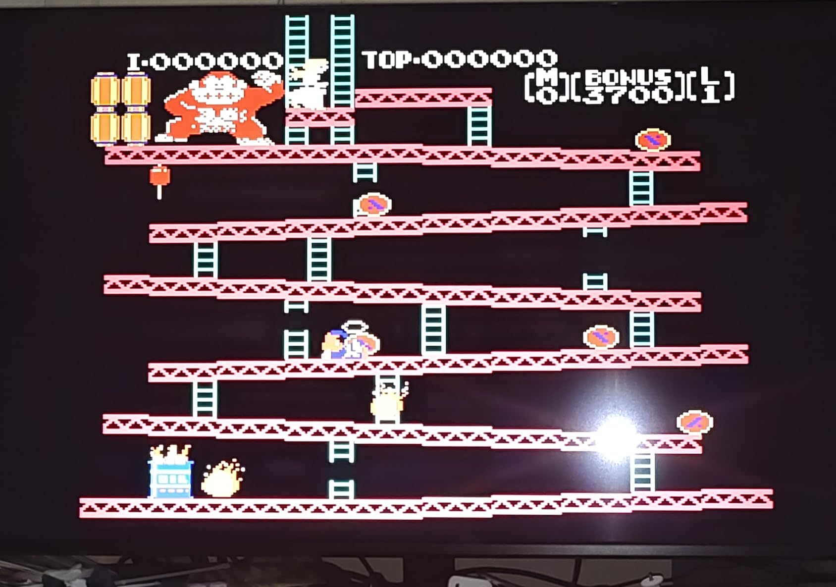 My Arcade Atari Game Station Pro: Retro Video Game Console with 200+ Games, Wireless Joysticks, RGB LED Lights, Atari 2600/5200/7800 and More - Customer Photo 1