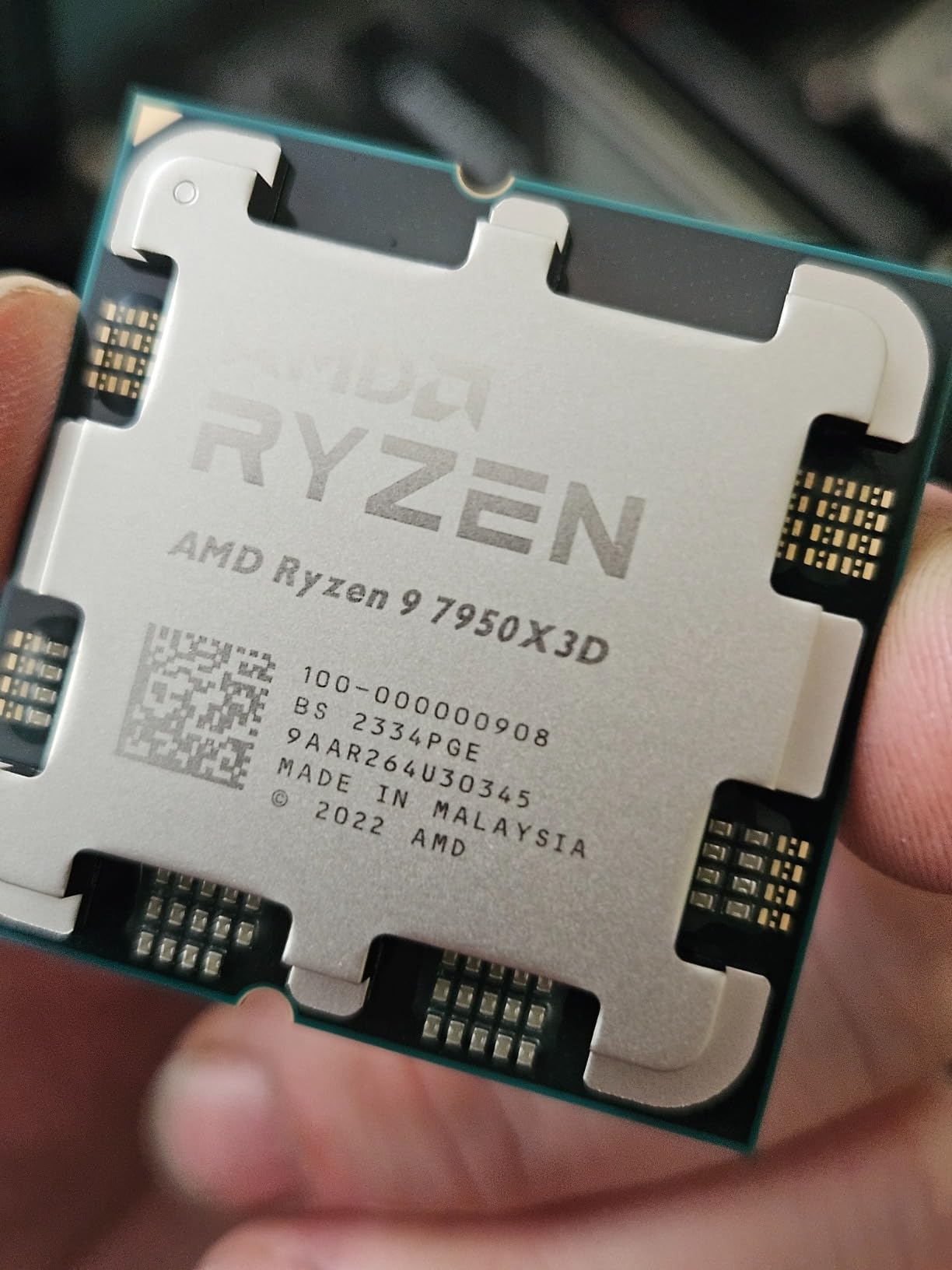 AMD Ryzen 9 7950X3D 16-Core, 32-Thread Desktop Processor - Customer Photo 3