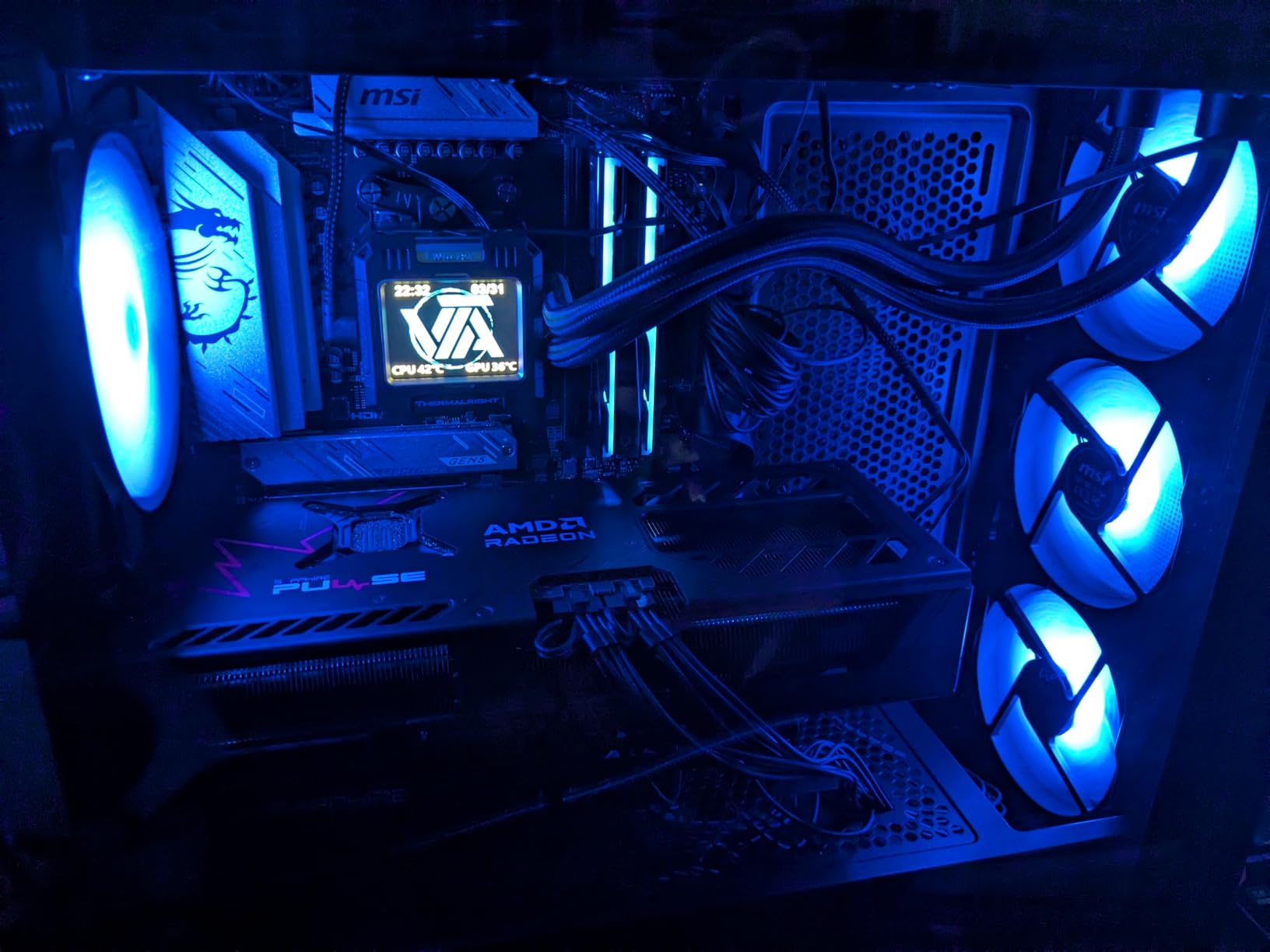 AMD Ryzen 7 7800X3D 8-Core, 16-Thread Desktop Processor - Customer Photo 5