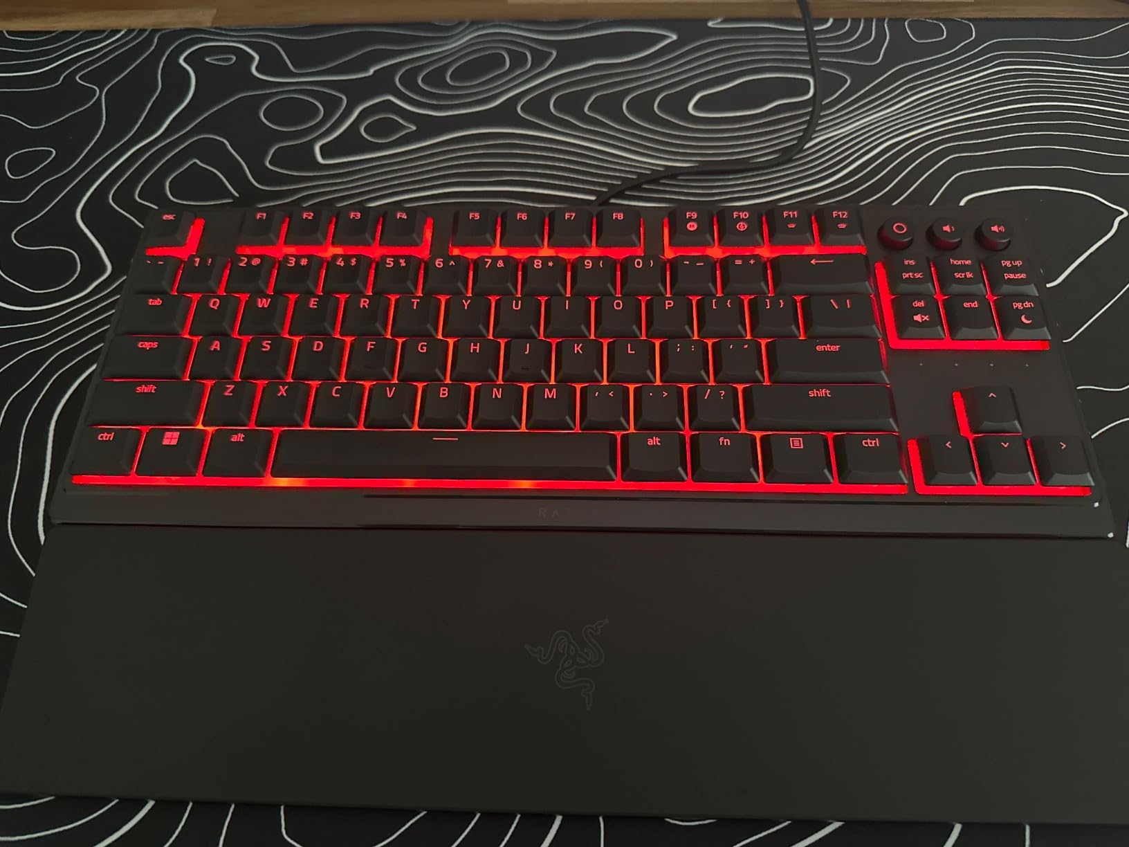 Razer Ornata V3 TKL Gaming Keyboard: Low Profile Keys - Mecha Membrane Switches - UV Coated Keycaps - Backlit Media Keys - 8 Zone RGB Lighting - Spill Resistant - Magnetic Wrist Wrest Snap Tap - Customer Photo 1