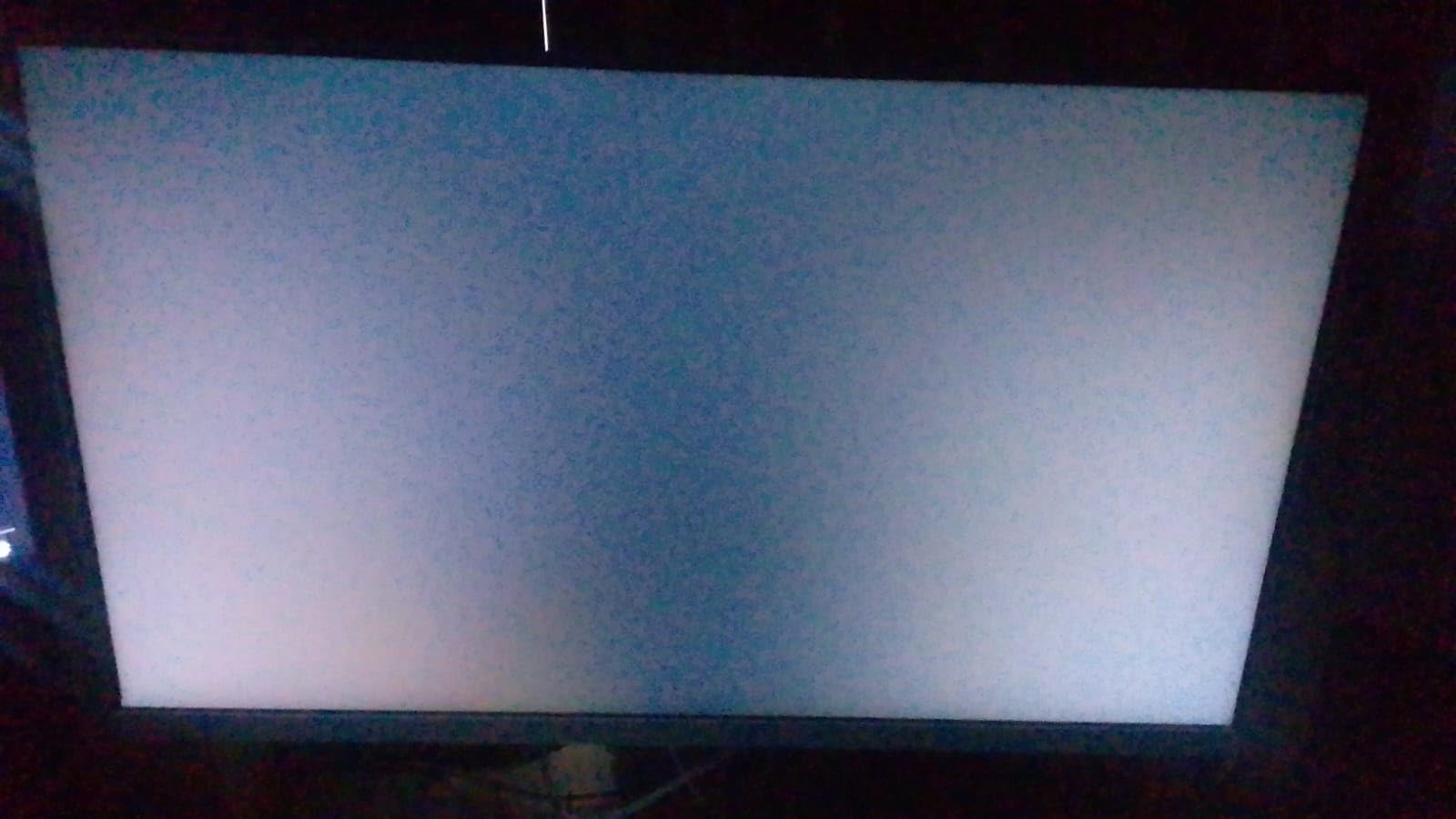 LG 32GQ750-B 32-inch Ultragear 4K UHD (3840 x 2160) Gaming Monitor, 144Hz, 1ms, AMD FreeSync Premium, HDR10, Reader Mode, Built-in Speaker, HDMI, DisplayPort, Tilt/Height/Pivot Stand, Black - Customer Photo 1