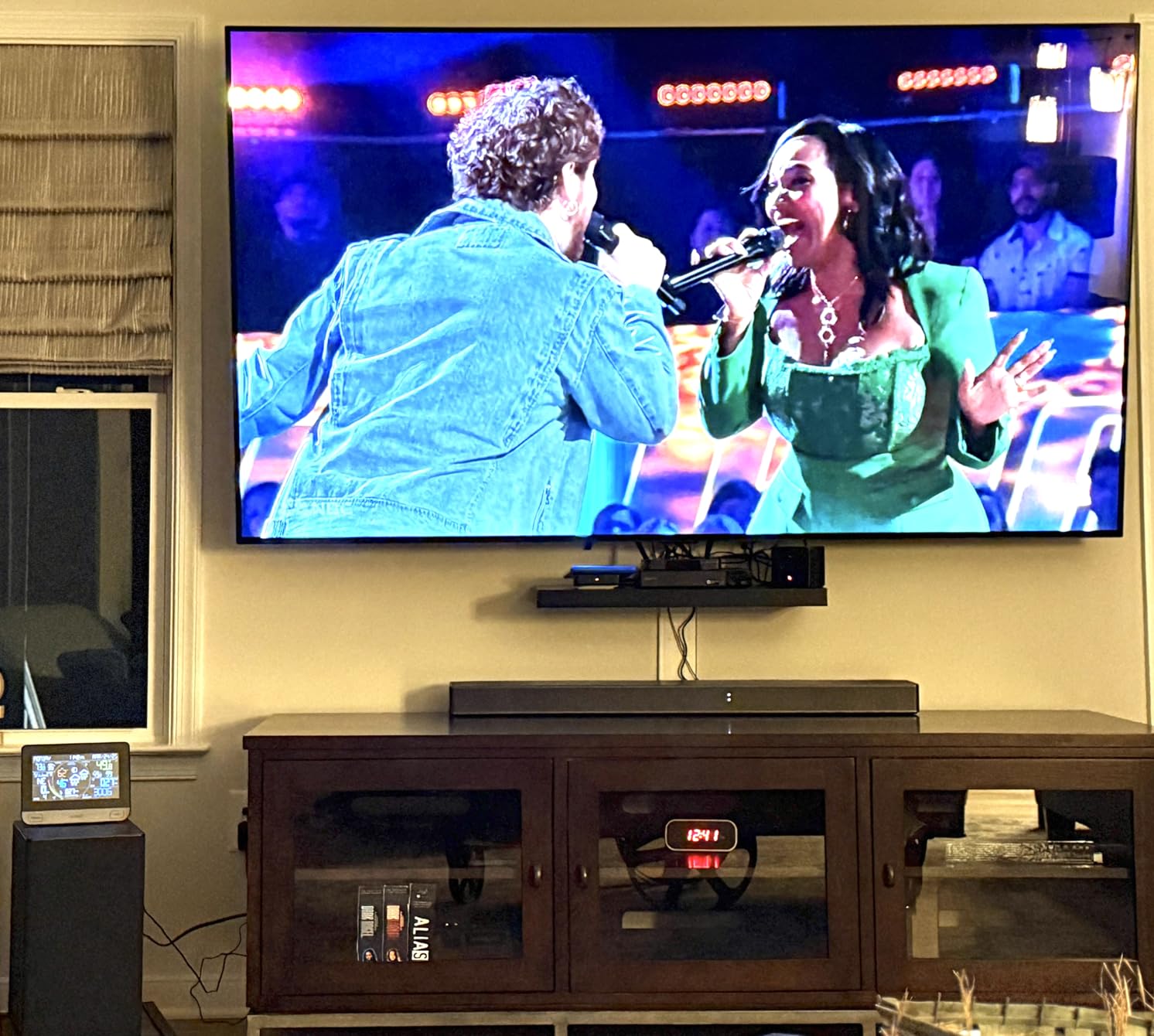 LG SC9S 3.1.3-Channel Perfect Matching Soundbar to the OLED evo C Series TV, Dolby Atmos, WOW Orchestra, WOWCAST Built-in with Wireless Dolby Atmos, Rear Speaker Ready, Wireless Subwoofer (2024 Model) - Customer Photo 2