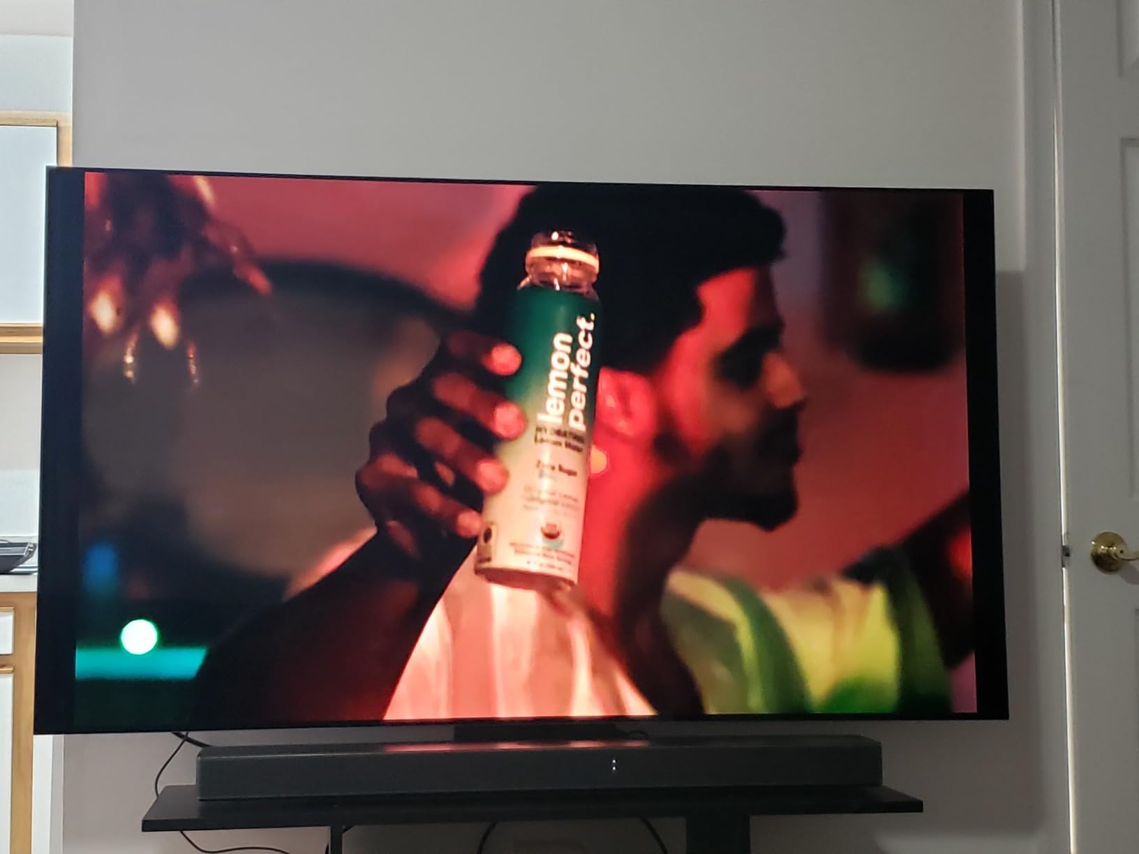 LG SC9S 3.1.3-Channel Perfect Matching Soundbar to the OLED evo C Series TV, Dolby Atmos, WOW Orchestra, WOWCAST Built-in with Wireless Dolby Atmos, Rear Speaker Ready, Wireless Subwoofer (2024 Model) - Customer Photo 4