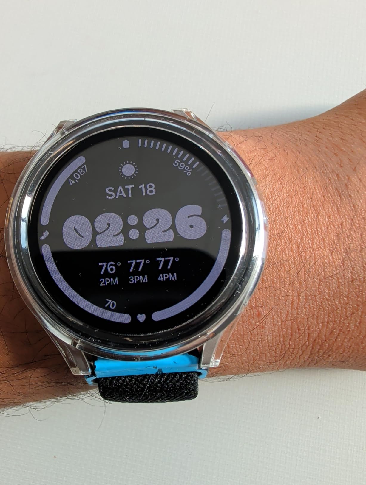 SAMSUNG Galaxy Watch 5 40mm Bluetooth Smartwatch w/Body, Health, Fitness and Sleep Tracker, Sapphire Crystal Glass, Enhanced GPS Tracking, US Version, Silver Bezel w/Purple Band (Renewed) - Customer Photo 1