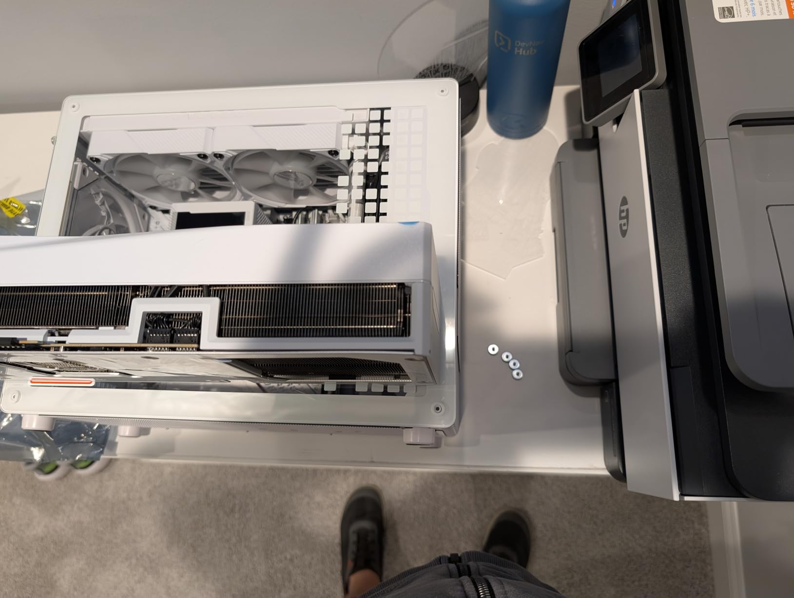 GIGABYTE GV-N4090AERO OC-24GD GeForce RTX 4090 AERO OC 24G Graphics Card, 3X WINDFORCE Fans, 24GB 384-bit GDDR6X, Video Card - Customer Photo 1