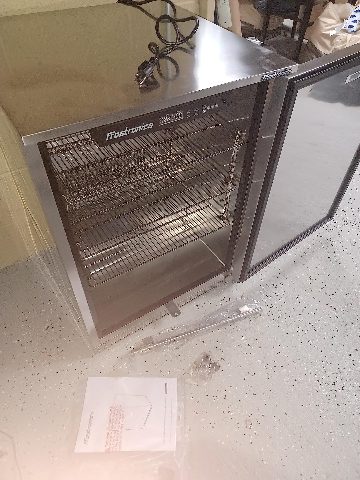 24 Inch 168 Cans Outdoor Beverage Refrigerator, 5.47 cu. ft. Built-in Beverage Cooler with Easy-Swap Reversible Door, 26°F Outdoor Beverage Fridge, SUS304, Lockable, ETL & NSF7 Certified - Customer Photo 1