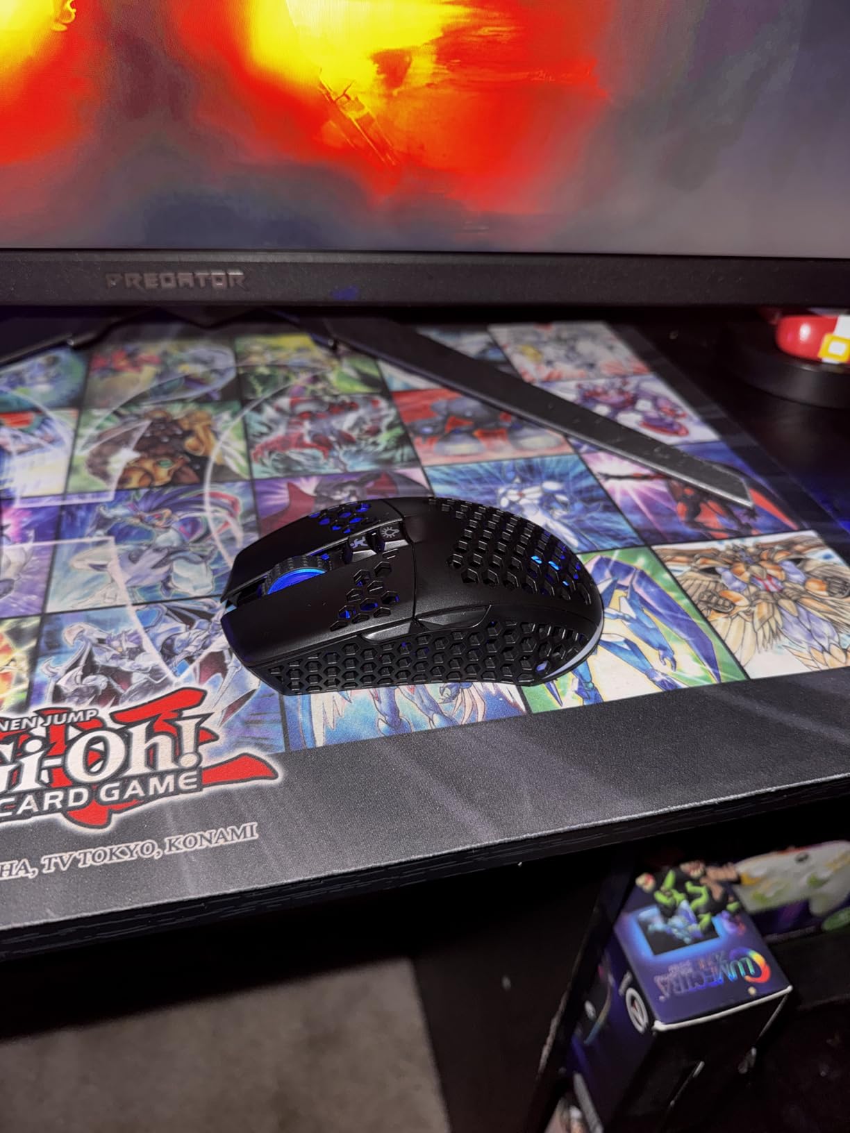 SOLAKAKA SM600 White Wireless Gaming Mouse,Tri-Modes BT5.1/Type-C Wired/2.4G Wireless Mouse with 2 Side Buttons, Programmable Macro Gamer Mouse with RGB Light for Laptop/PC/Mac - Customer Photo 1