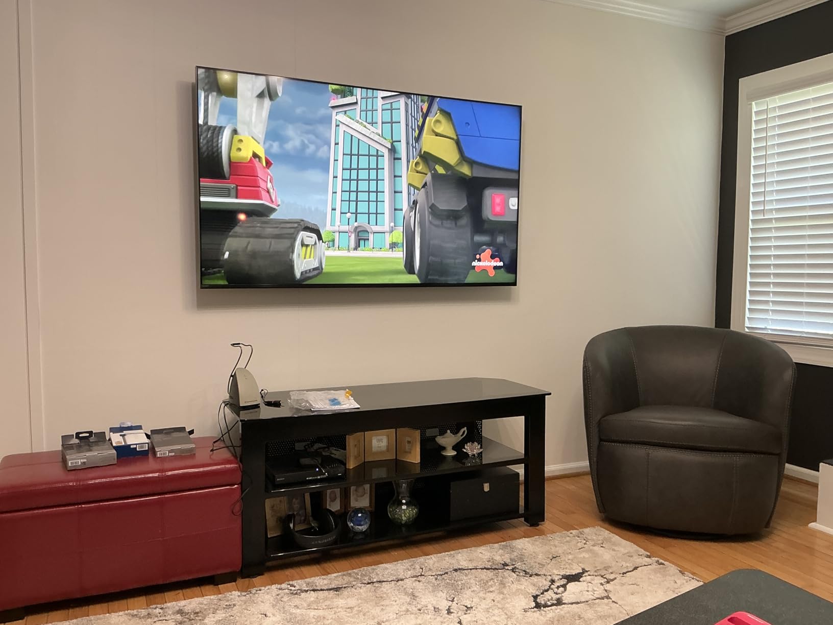 Sony 65 Inch 4K Ultra HD TV X90L Series: BRAVIA XR Full Array LED Smart Google TV with Dolby Vision HDR and Exclusive Features for The PlayStation® 5 XR65X90L- Latest Model,Black Customer Review Sony 65 Inch 4K Ultra HD TV X90L Series: BRAVIA XR Full Array LED Smart Google TV with Dolby Vision HDR and Exclusive Features for The PlayStation® 5 XR65X90L- Latest Model,Black - Customer Photo 2