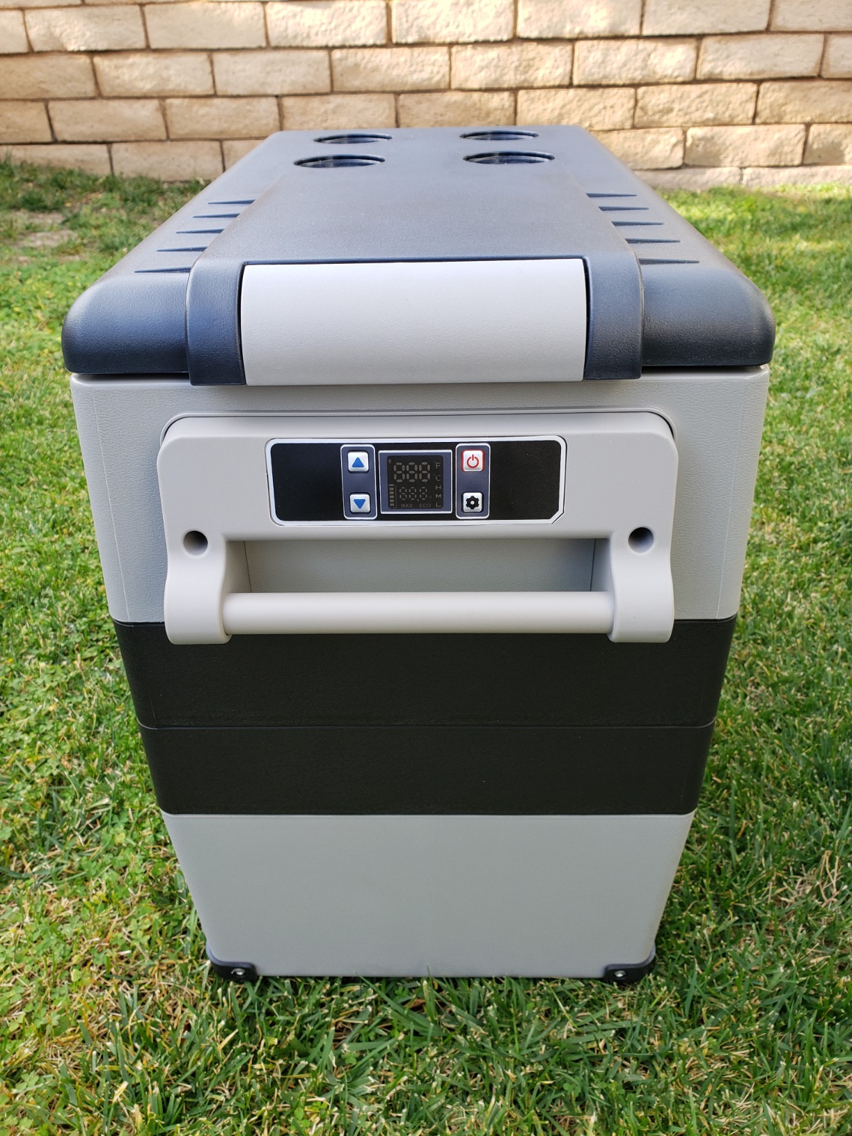 EUHOMY 12 Volt Refrigerator, 48QT(45L) Electric Cooler, 12V Fridge APP Control, 12V Cooler -4℉~68℉, Portable Freezer 12/24V DC 100-240V AC for Camping, Travel, Truck, Home Customer Review EUHOMY 12 Volt Refrigerator, 48QT(45L) Electric Cooler, 12V Fridge APP Control, 12V Cooler -4℉~68℉, Portable Freezer 12/24V DC 100-240V AC for Camping, Travel, Truck, Home - Customer Photo 1