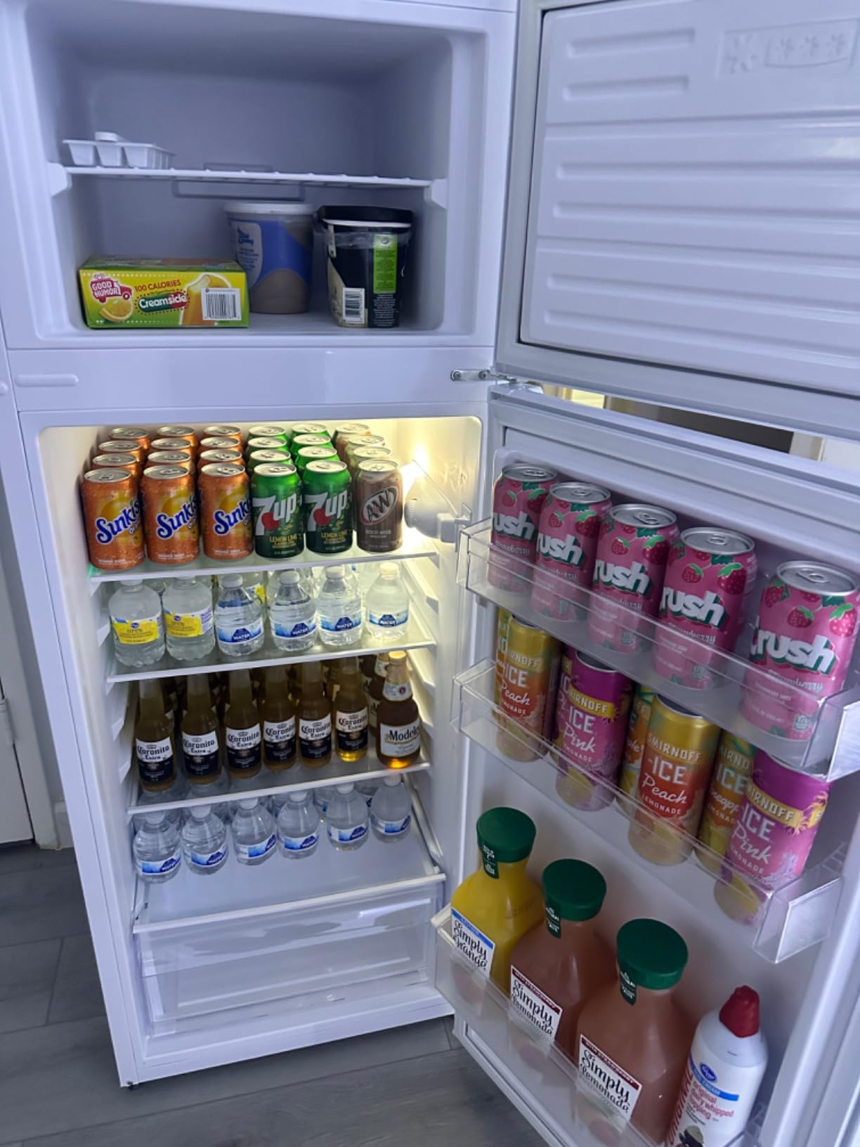 West Bend Apartment Refrigerator Freestanding Dual Door Slim Design Full Fridge with Top Freezer, Adjustable Mechanical Control, for Condo, House, Small Kitchen Use, 7.4-Cu.Ft, White - Customer Photo 1