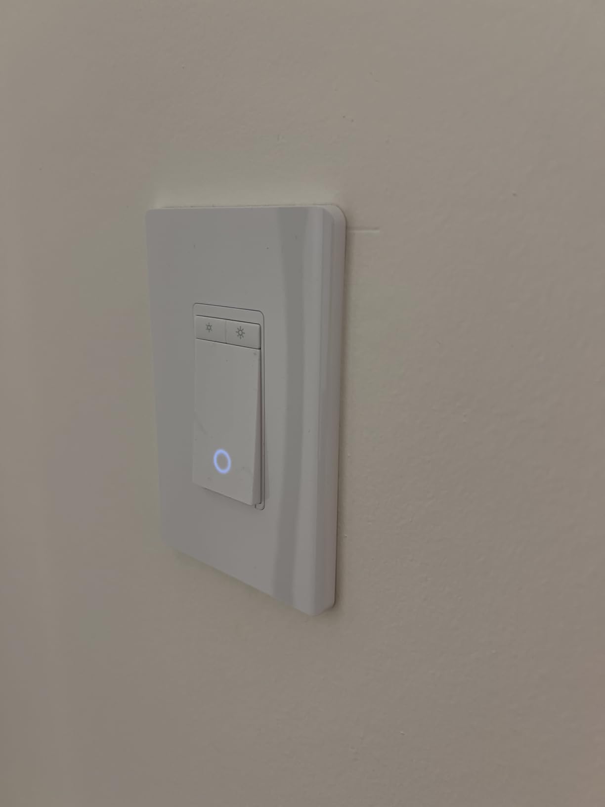 TP-Link Tapo Matter Smart Light Switch: Voice Control w/Siri, Alexa & Google Assistant | UL Certified | Timer & Schedule | Easy Guided Install | Neutral Wire Required | Single Pole | Tapo S505 - Customer Photo 1