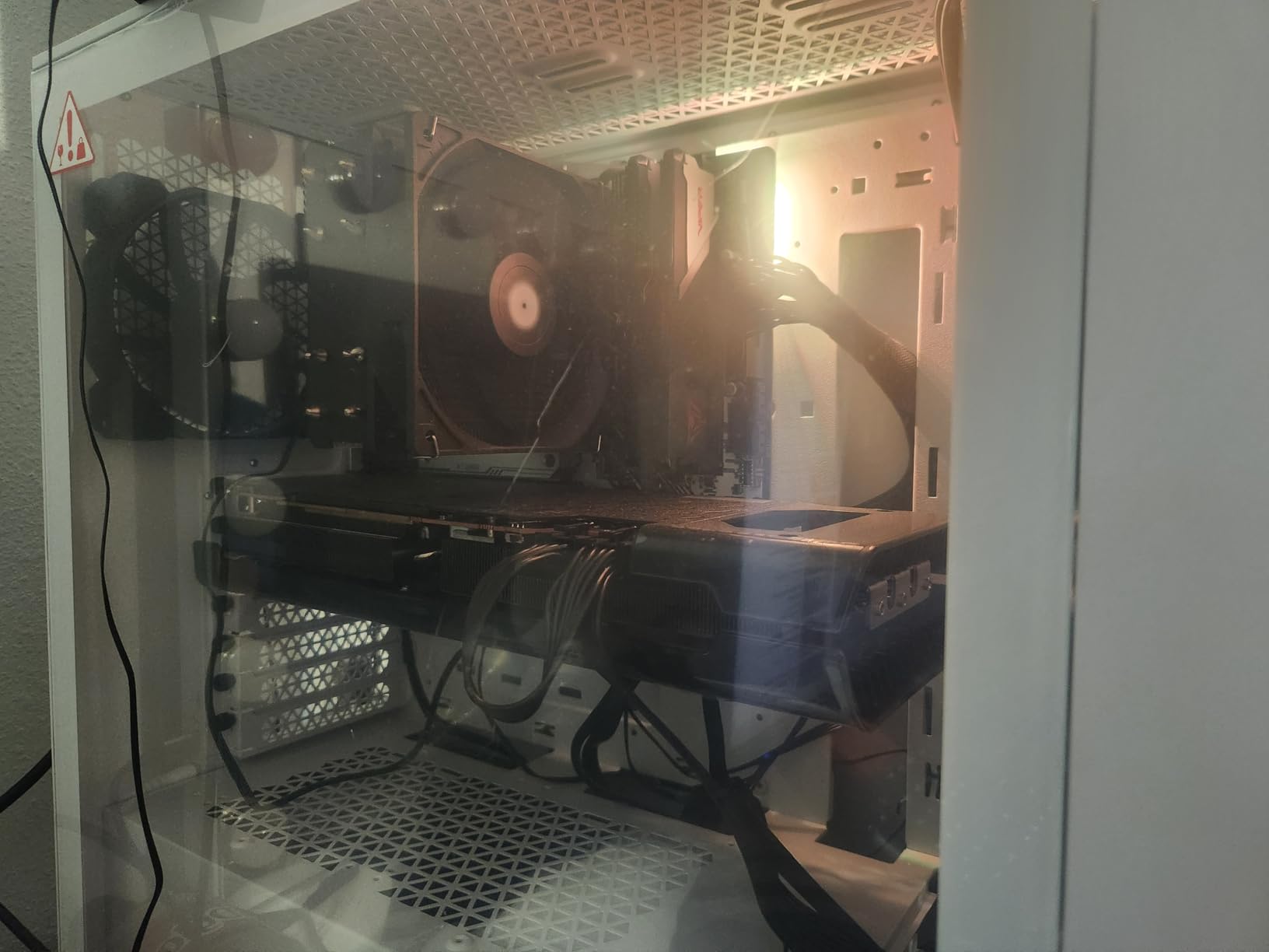 Corsair 3000D Airflow Mid-Tower PC Case – 3-Pin Fans – Four-Slot GPU Support – Fits up to 8X 120mm Fans – High-Airflow Design – Black Customer Review Corsair 3000D Airflow Mid-Tower PC Case – 3-Pin Fans – Four-Slot GPU Support – Fits up to 8X 120mm Fans – High-Airflow Design – Black - Customer Photo 2