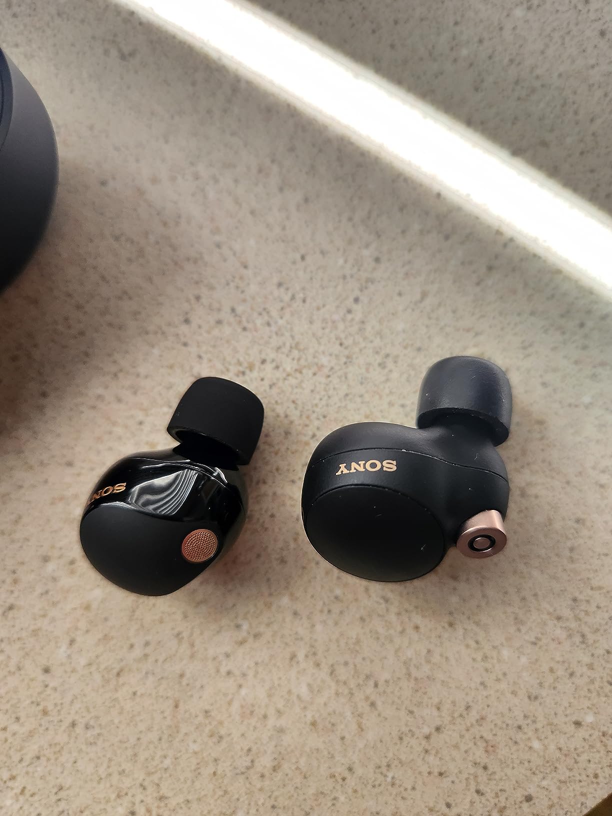 Sony WF-1000XM5 The Best Truly Wireless Bluetooth Noise Canceling Earbuds & in-Ear Headphones with Alexa Built-in, Black Customer Review Sony WF-1000XM5 The Best Truly Wireless Bluetooth Noise Canceling Earbuds & in-Ear Headphones with Alexa Built-in, Black - Customer Photo 2
